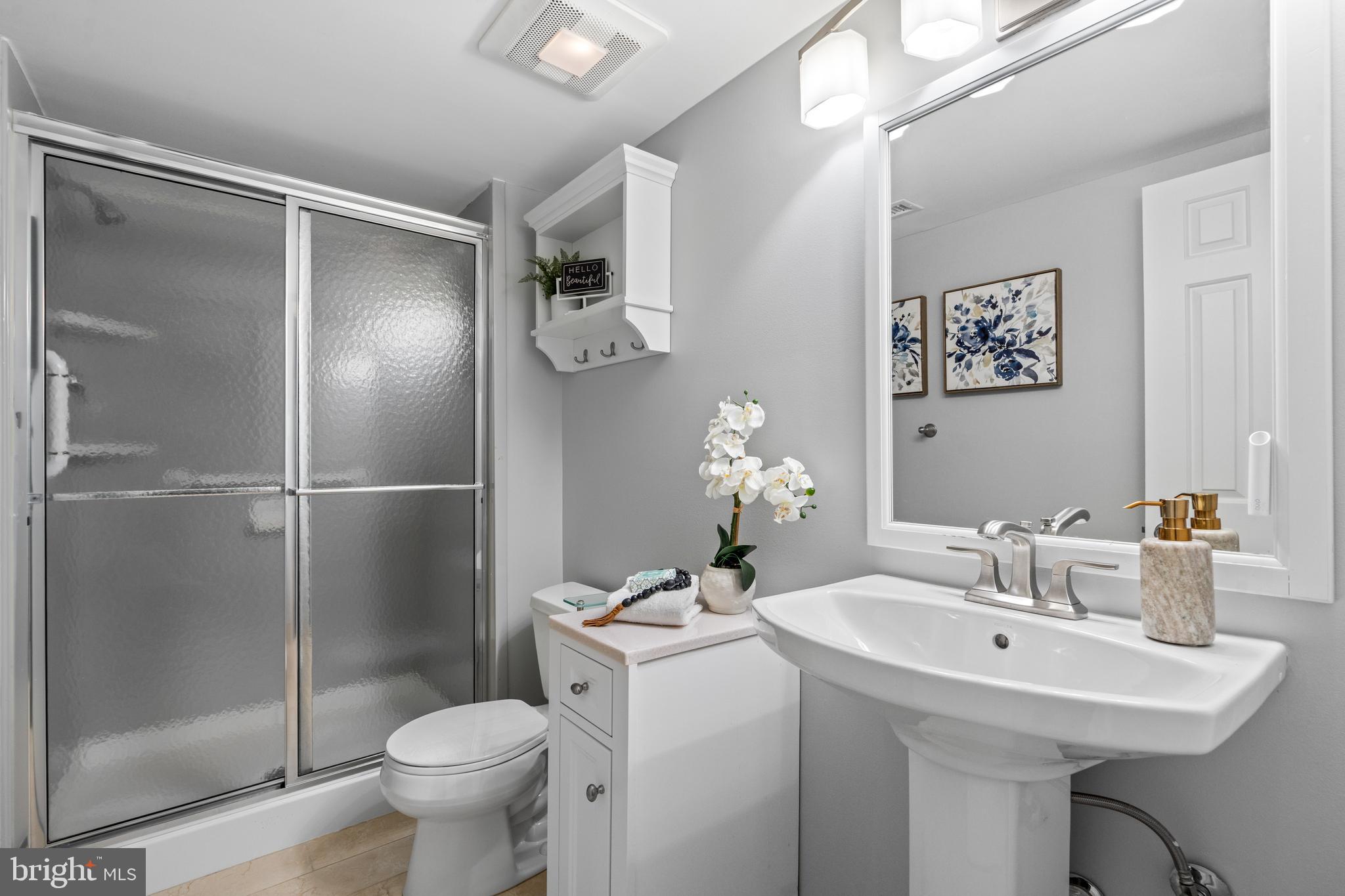 RESTON - Residential