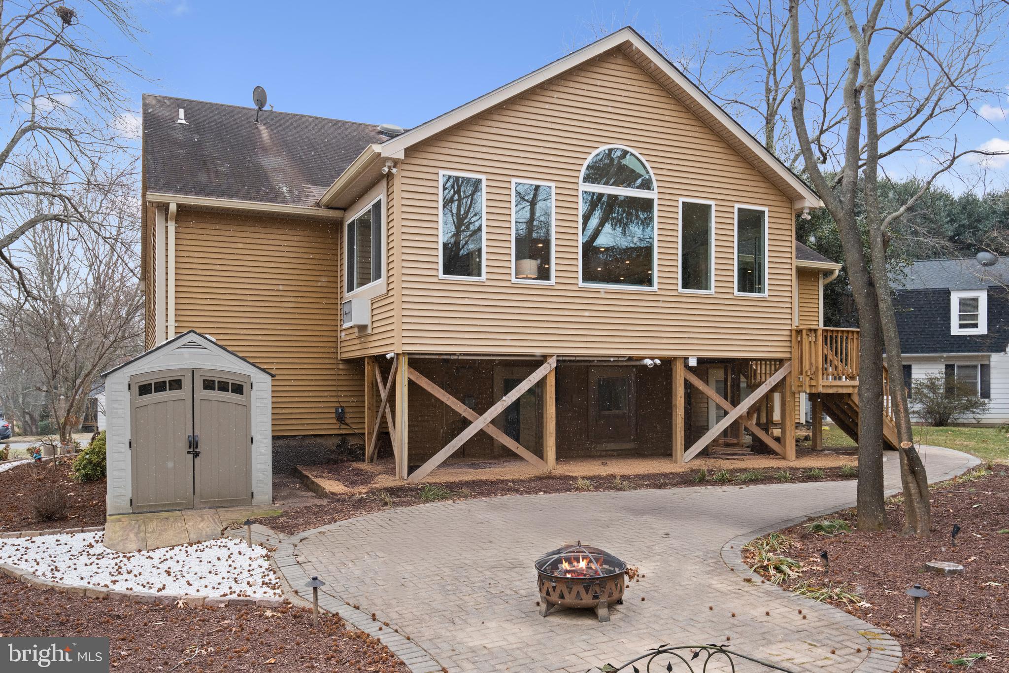 RESTON - Residential