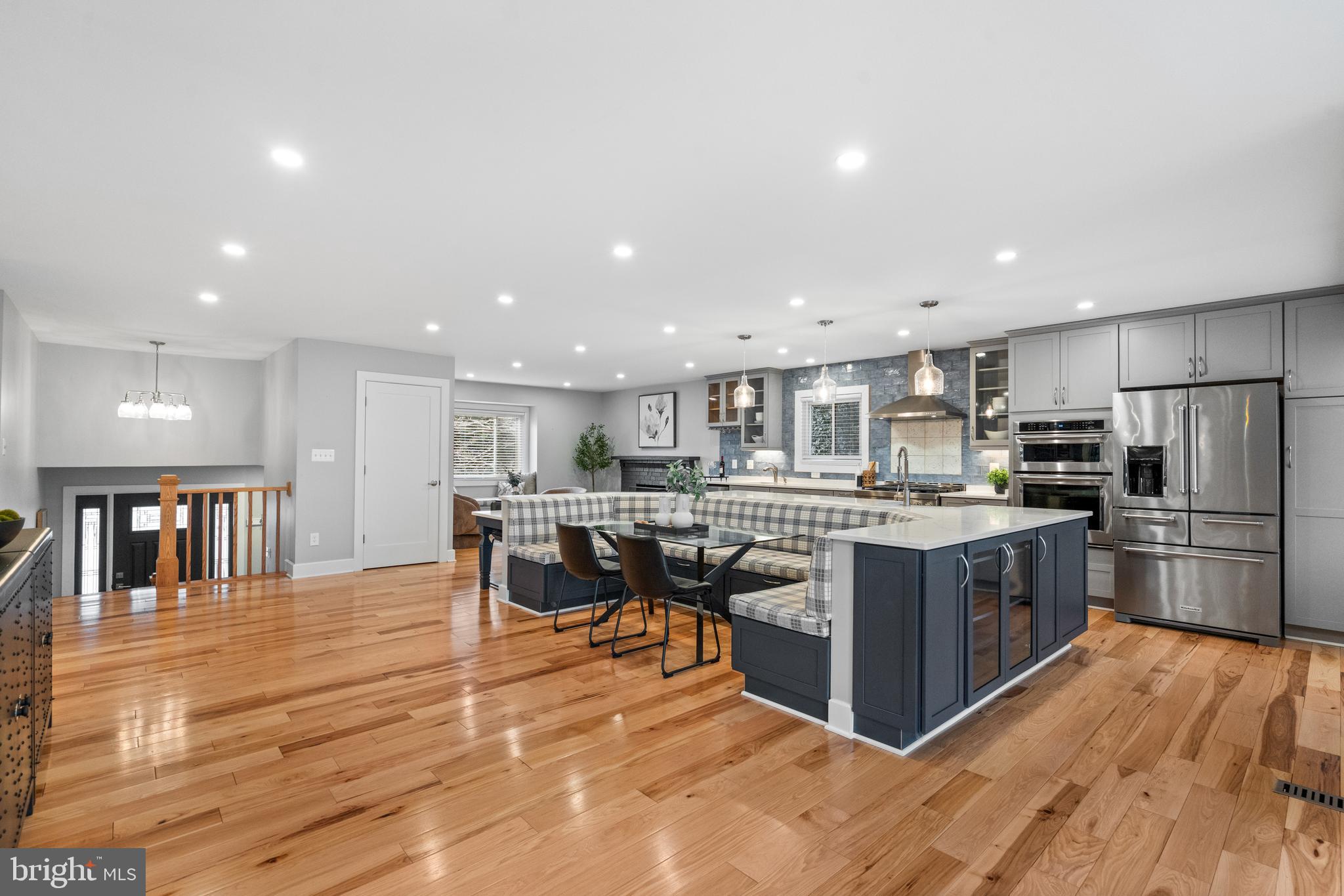 RESTON - Residential
