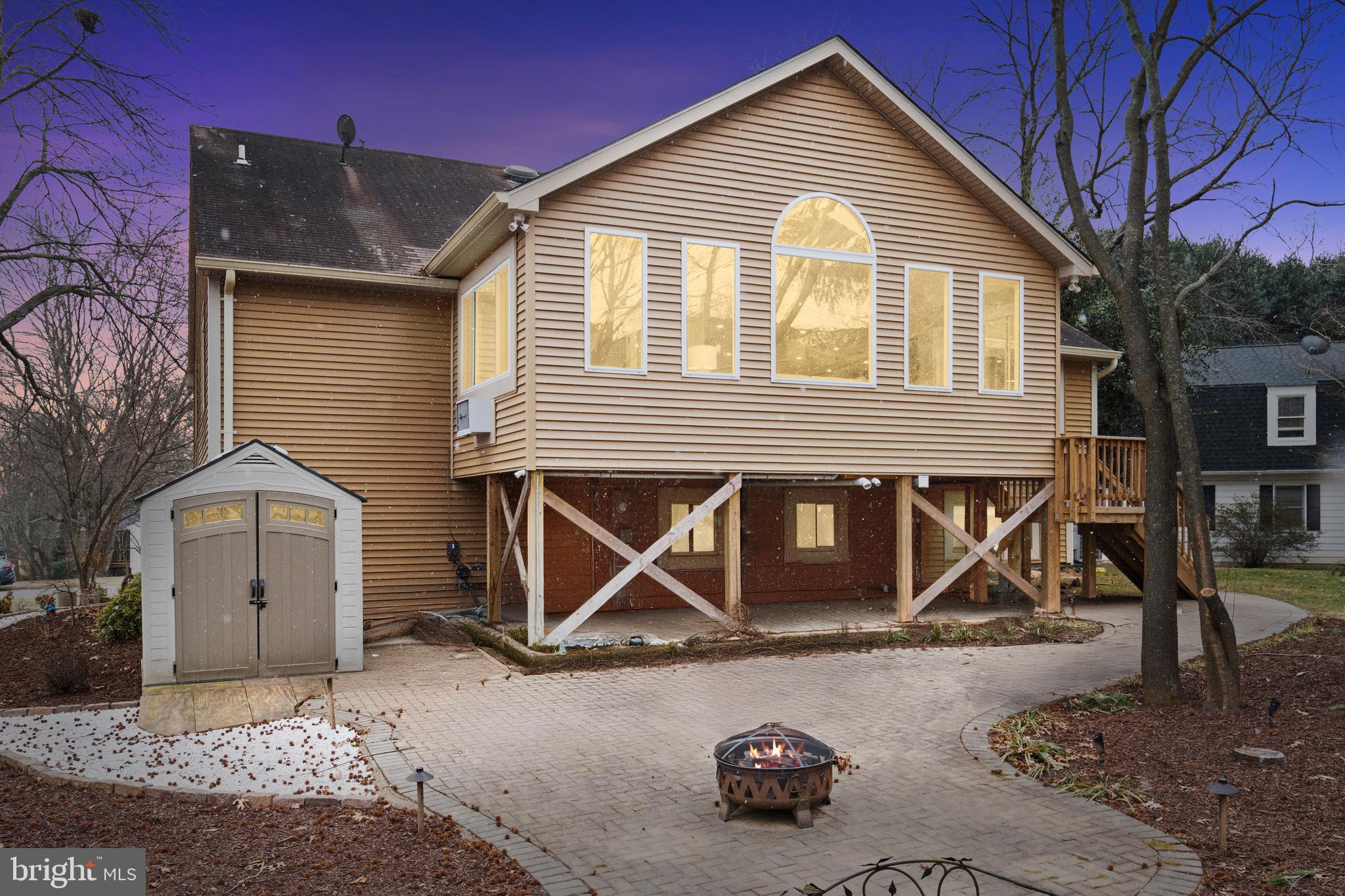 RESTON - Residential