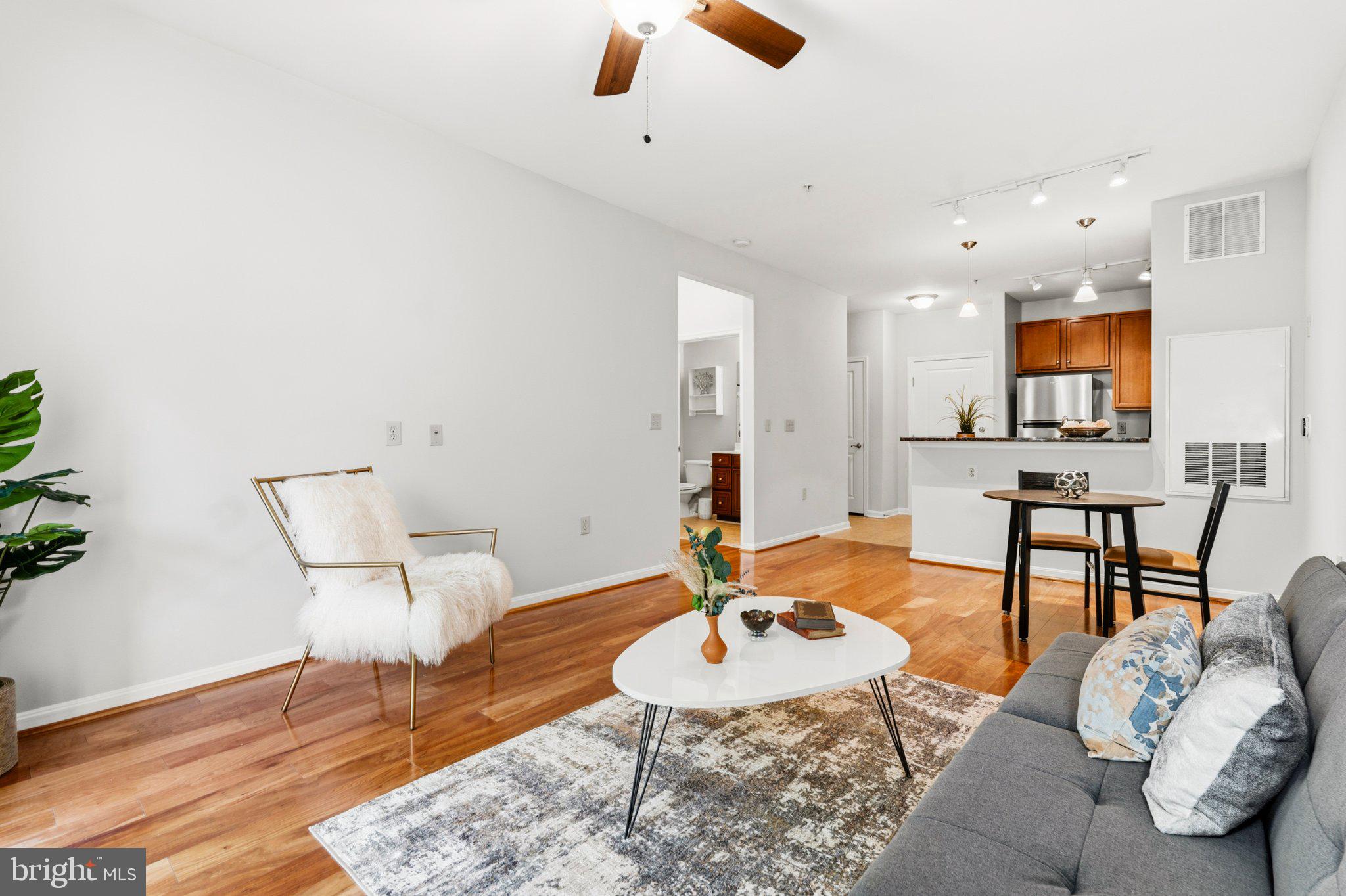 HALSTEAD AT THE METRO II - Residential