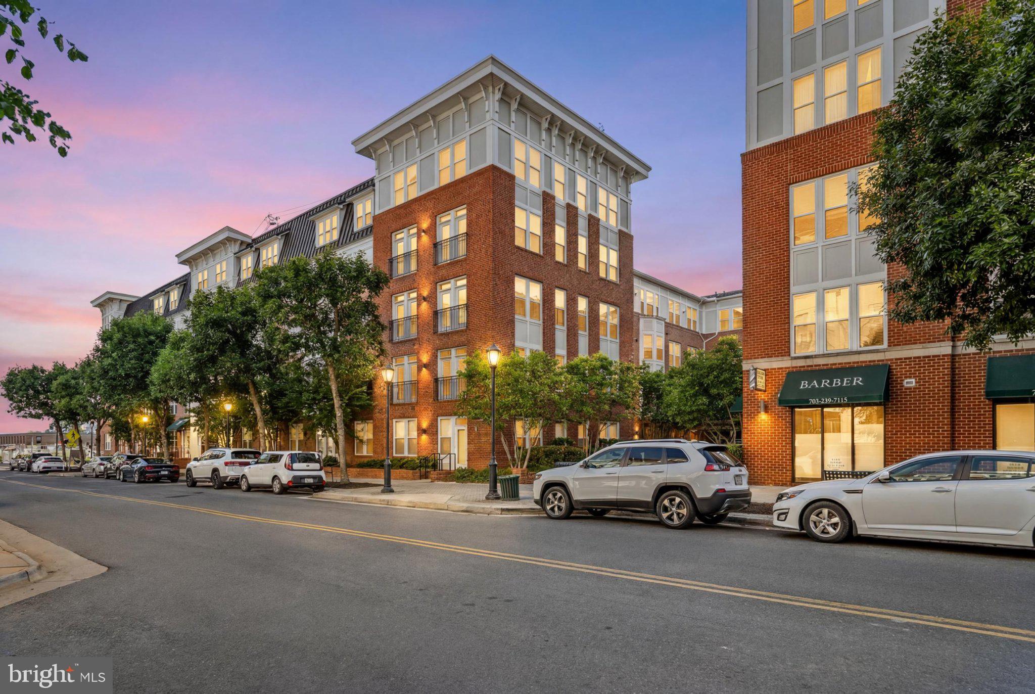 HALSTEAD AT THE METRO II - Residential