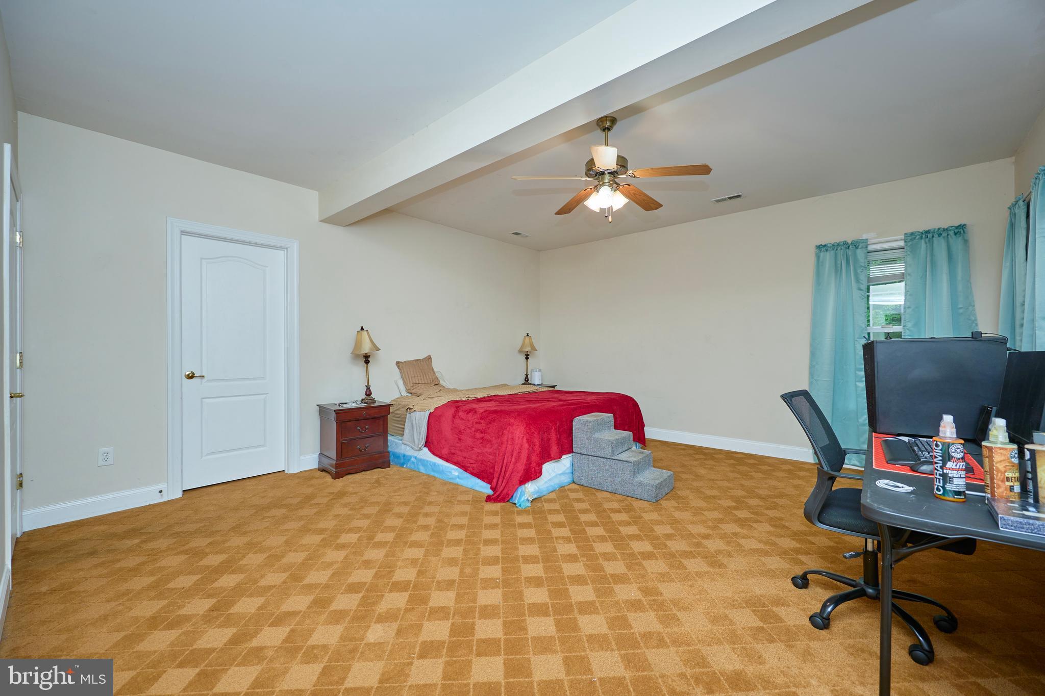 LIBERTY OAKS - Residential