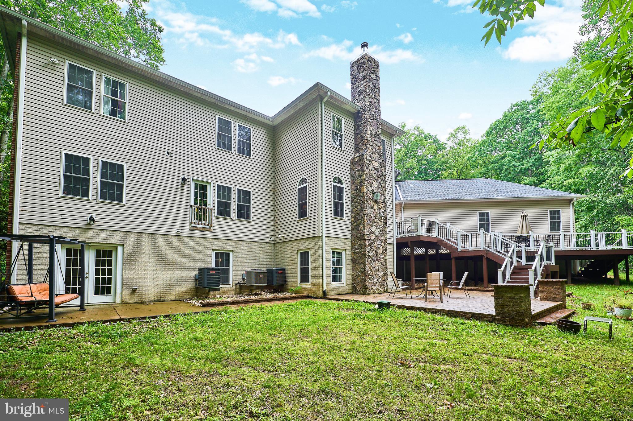 LIBERTY OAKS - Residential
