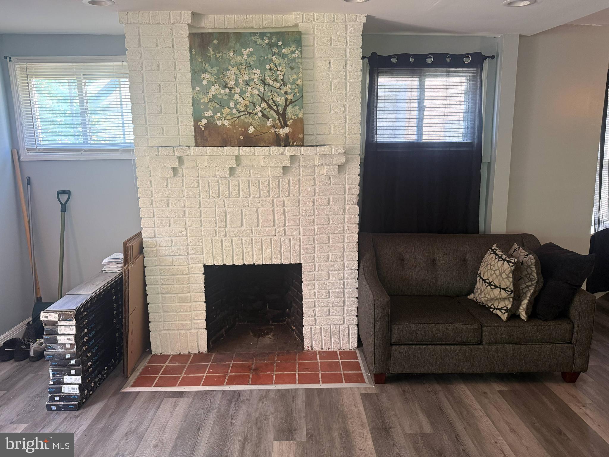 EAST OAK LANE - Residential