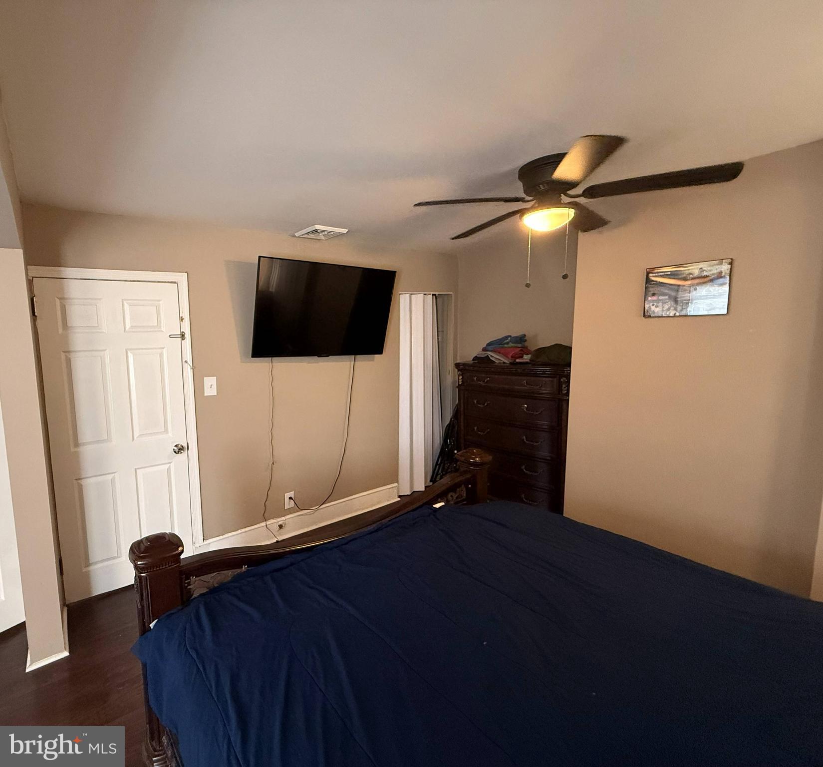 EAST OAK LANE - Residential