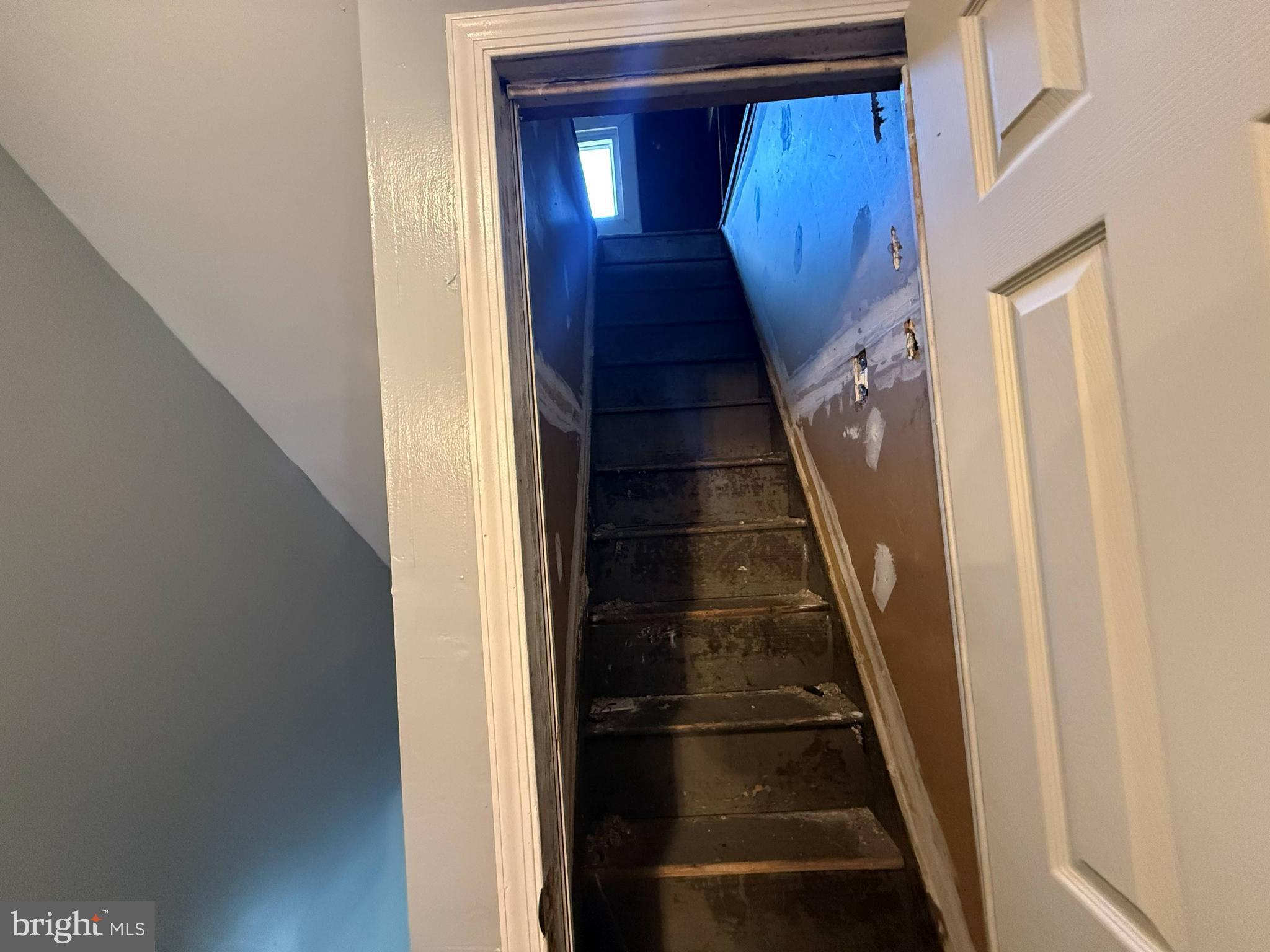 EAST OAK LANE - Residential