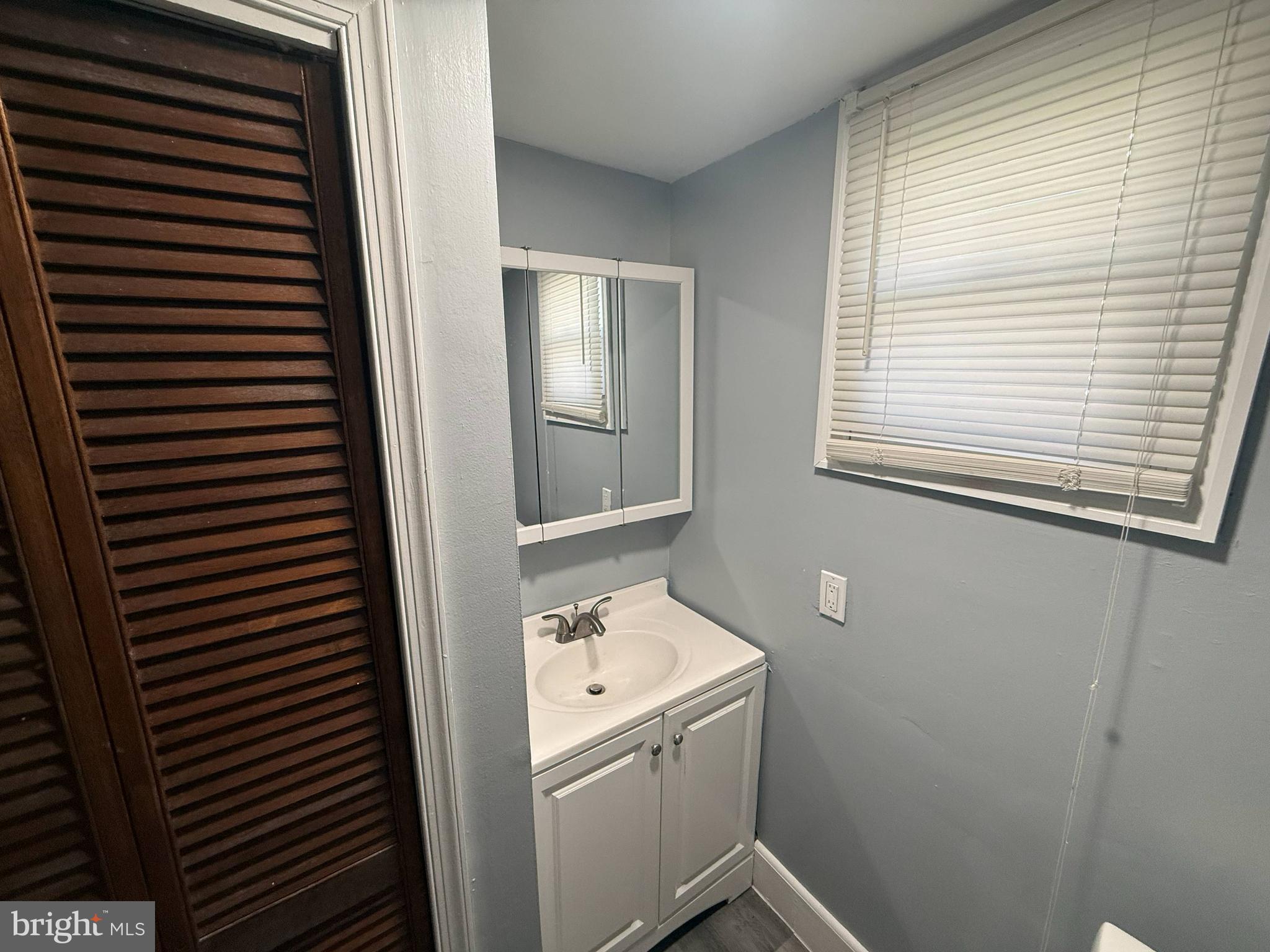EAST OAK LANE - Residential