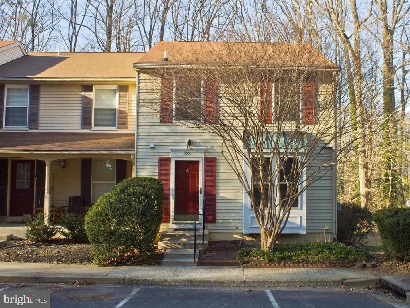 Broadneck Peninsula Townhouse for rent! 3 finished levels - 3 bedrooms - 2.5 baths. 2 bedrooms on top level - Basement can be used as bedroom or living/family/rec room. Near Green Valley. In Broadneck School District.
