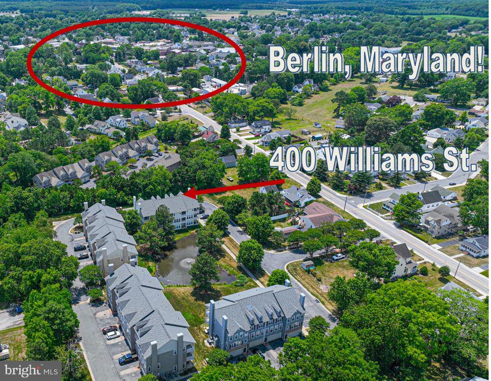 THE TOWNES OF BERLIN - Residential