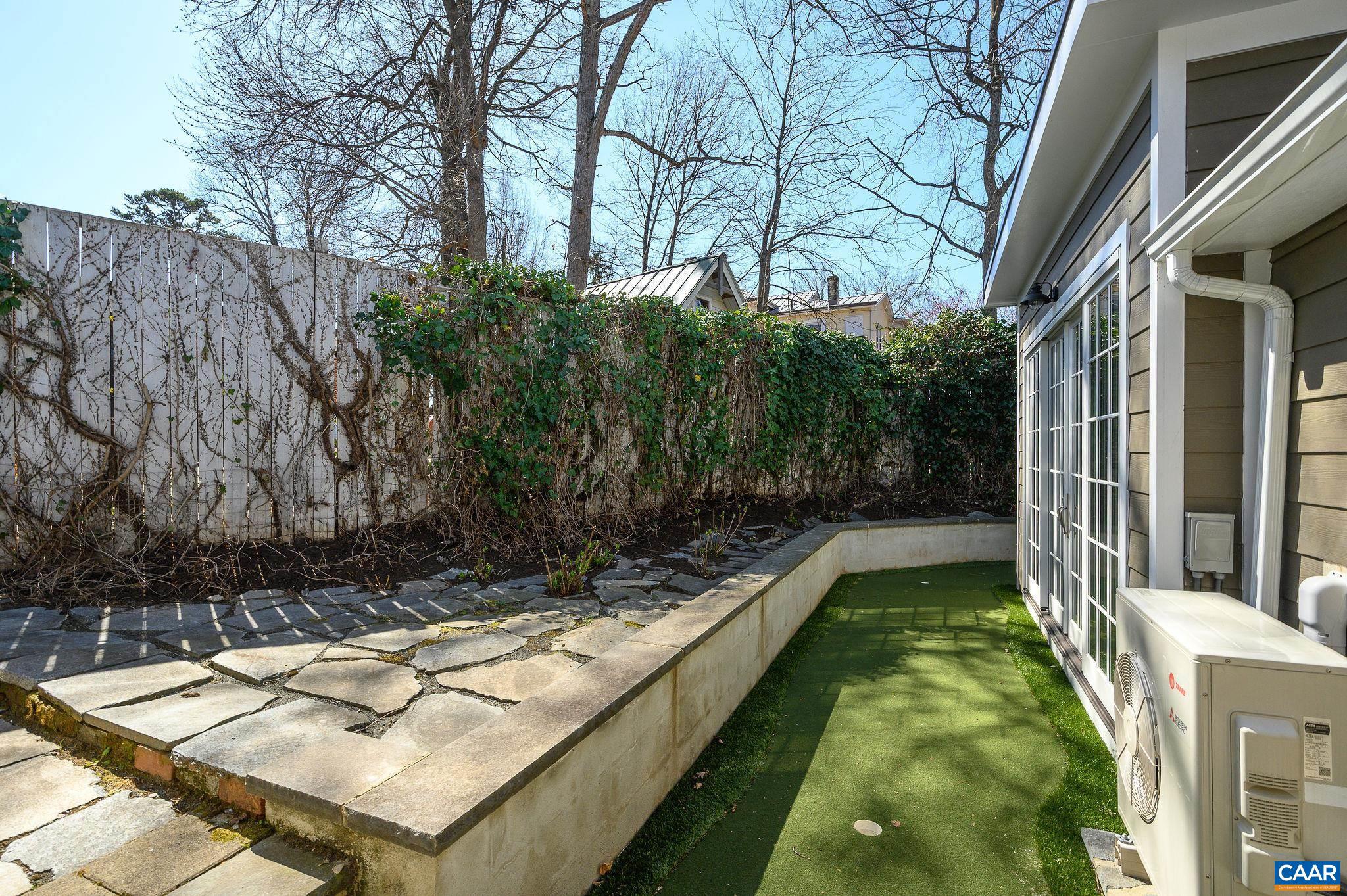 RUGBY - Residential