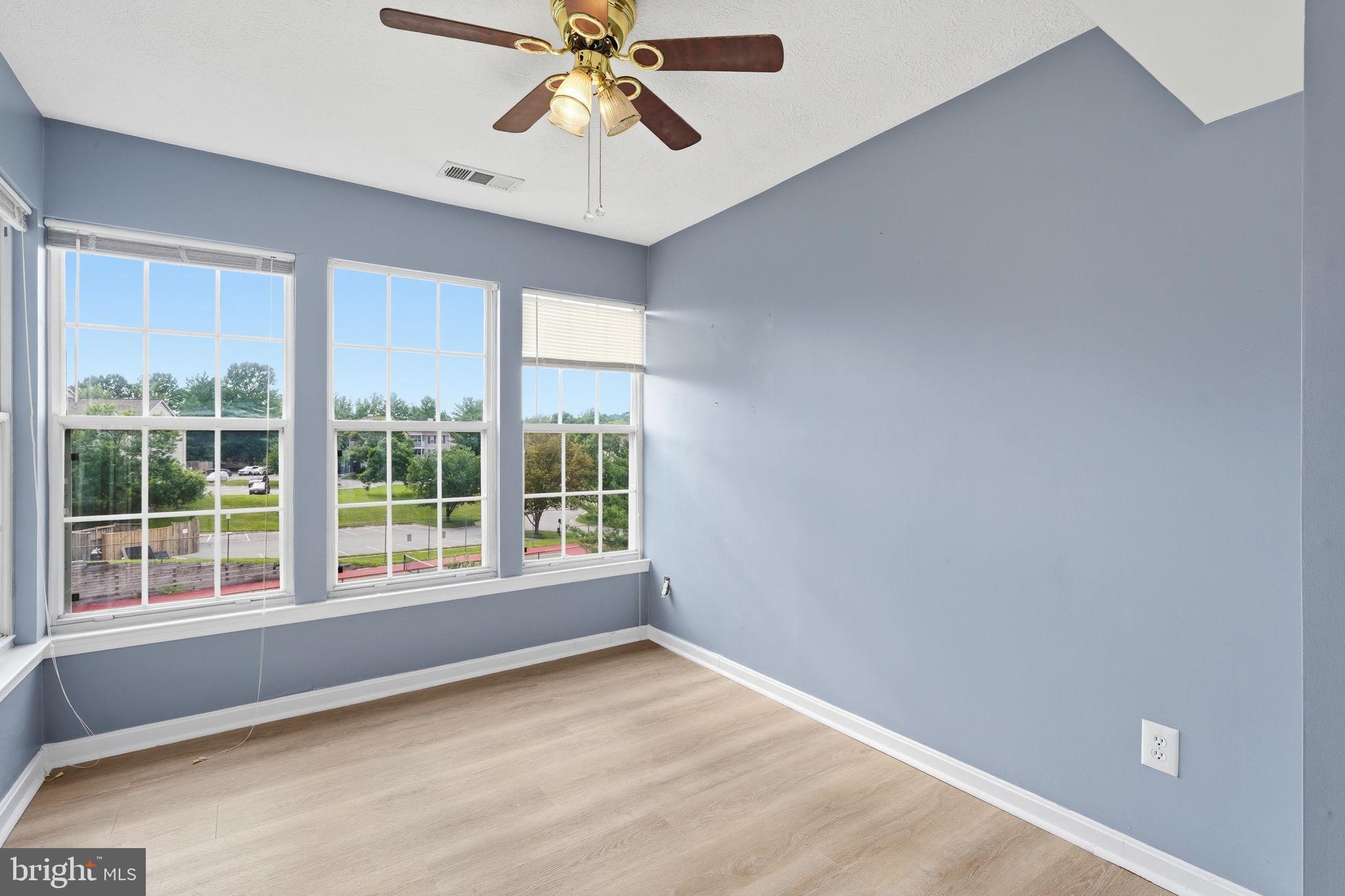 SHERBROOKE CONDO - Residential