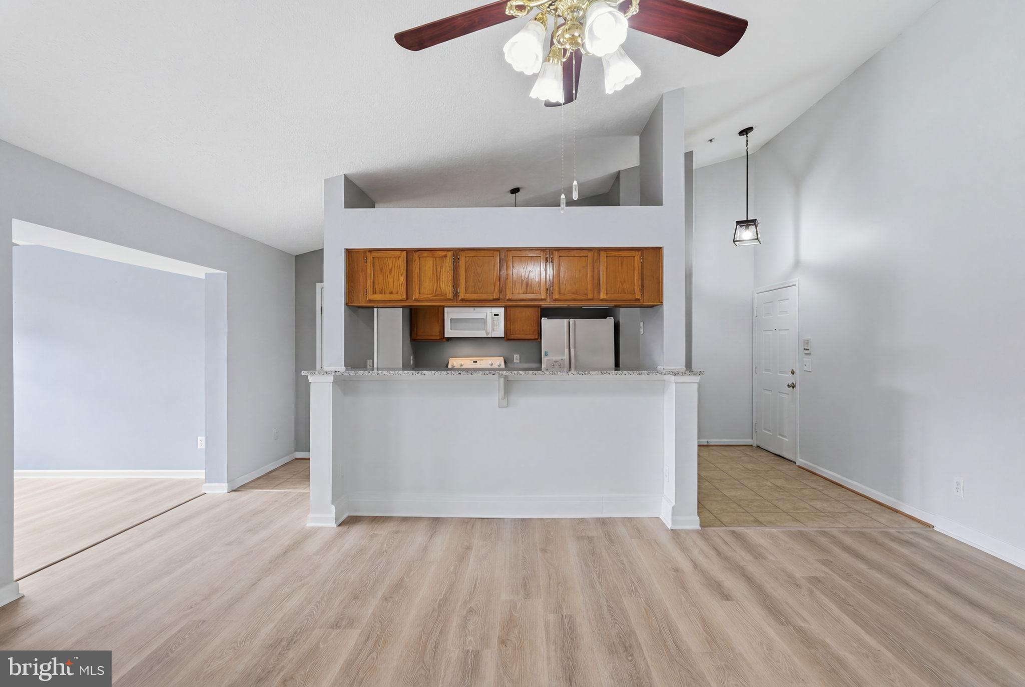 SHERBROOKE CONDO - Residential