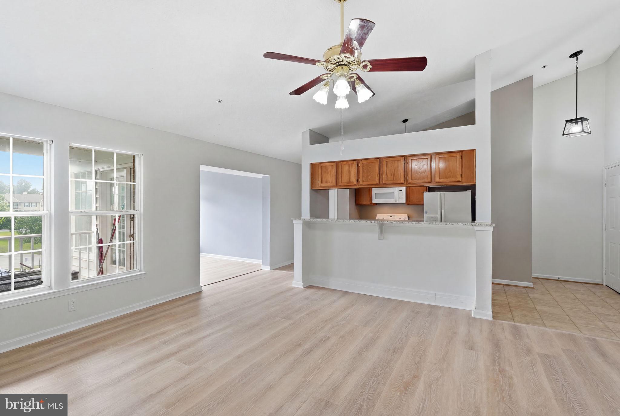 SHERBROOKE CONDO - Residential