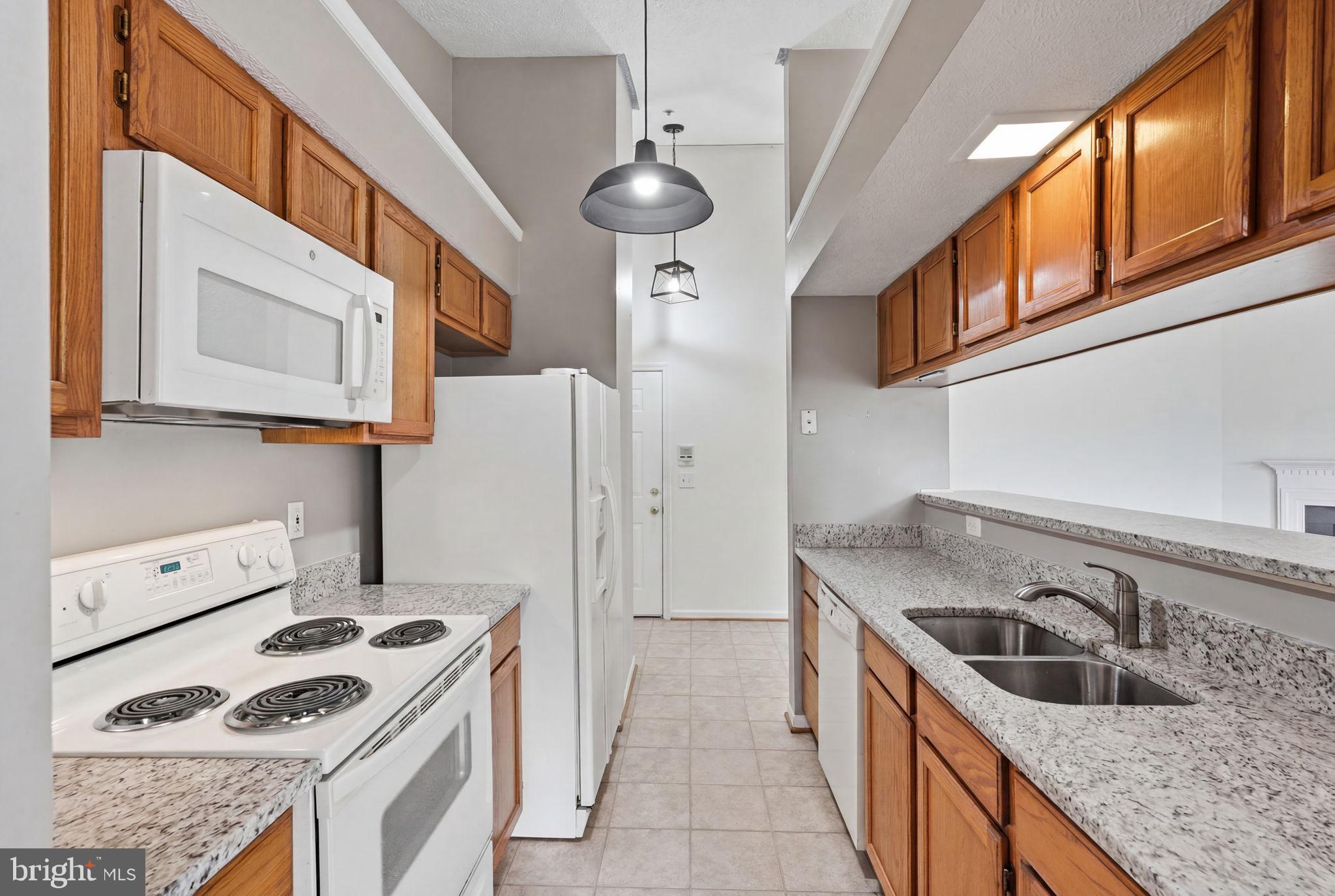 SHERBROOKE CONDO - Residential