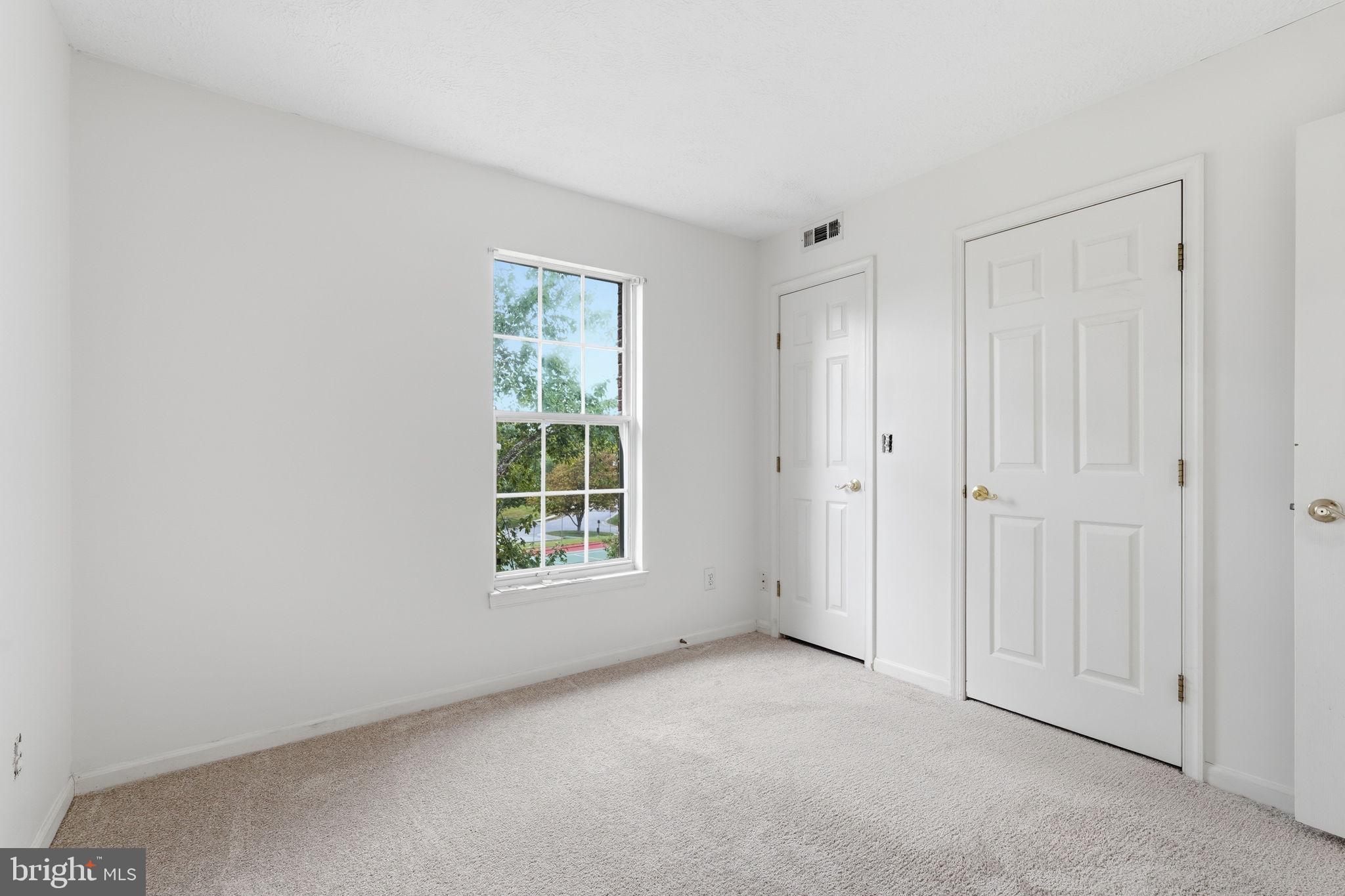SHERBROOKE CONDO - Residential
