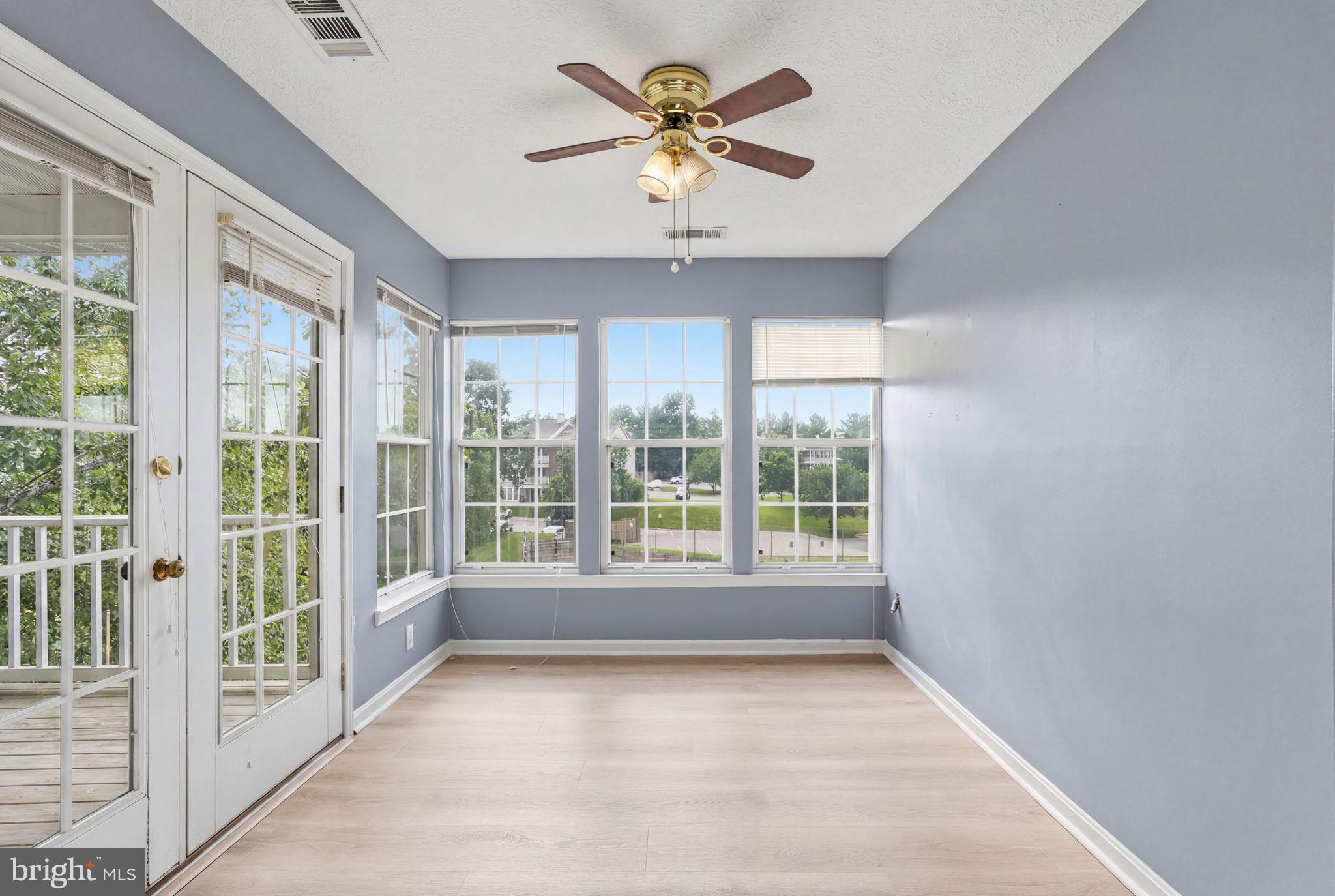 SHERBROOKE CONDO - Residential