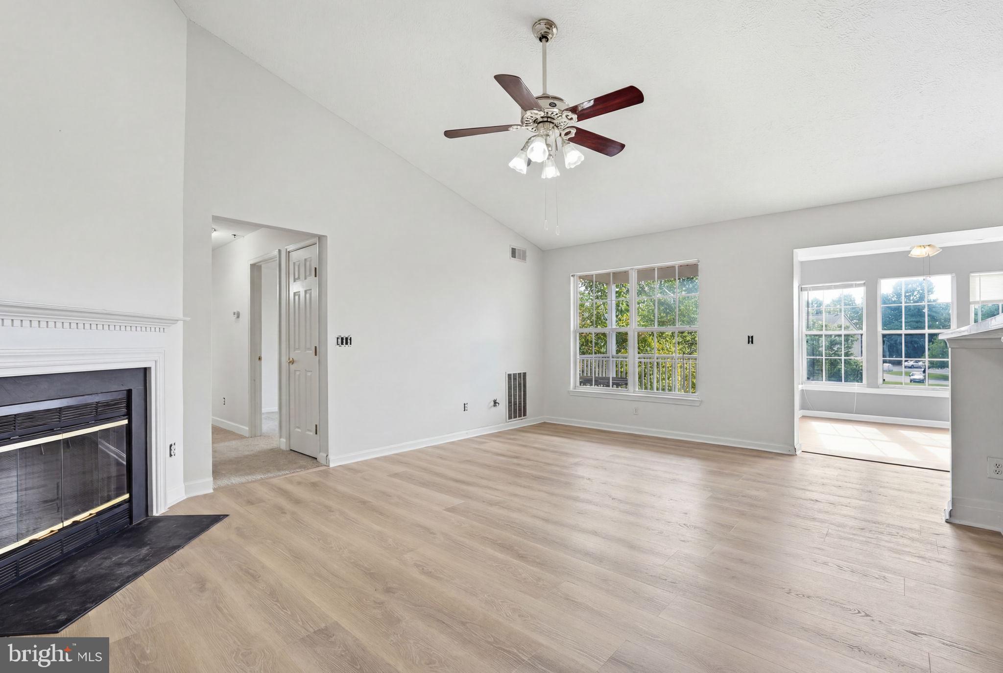 SHERBROOKE CONDO - Residential