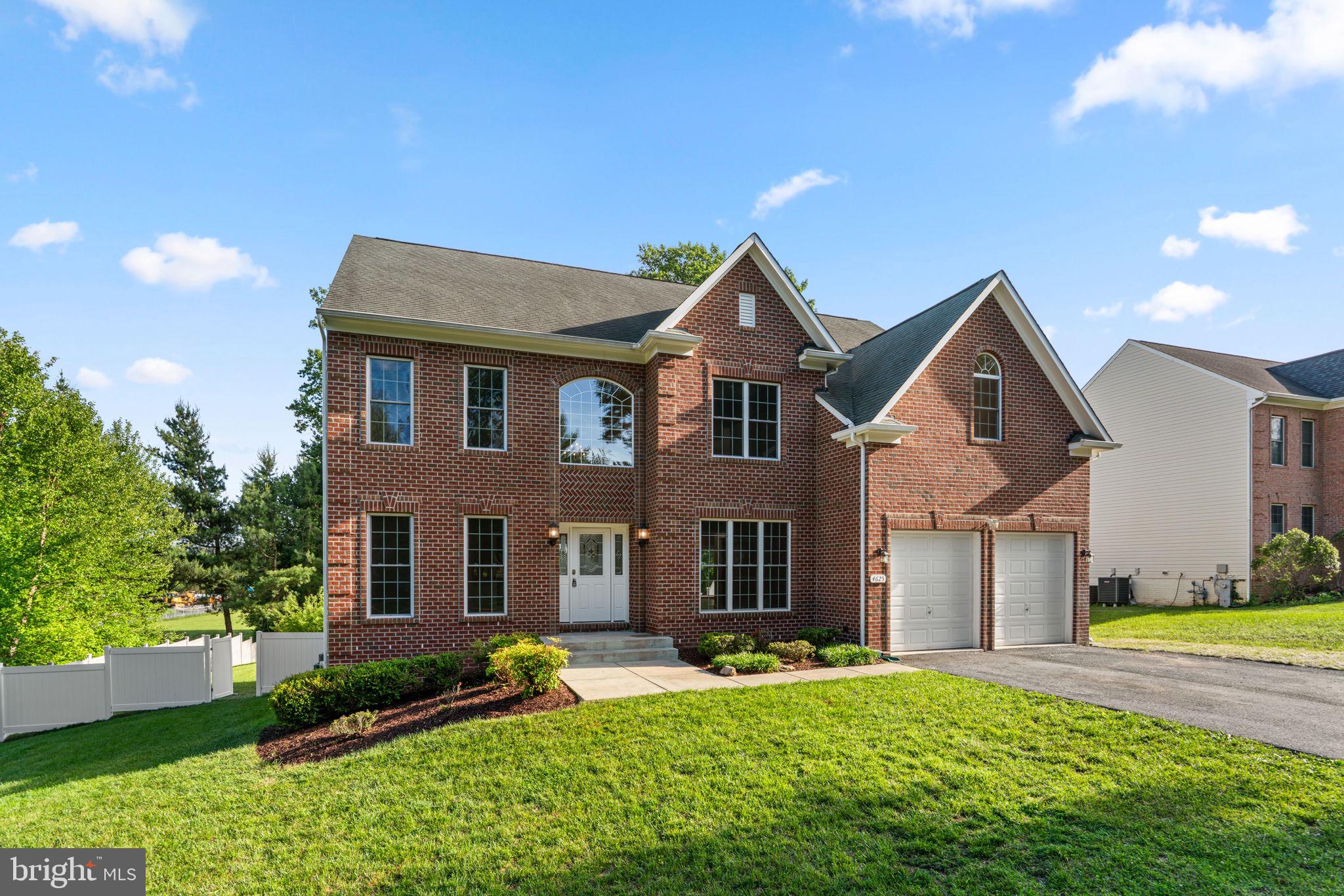 CENTENNIAL OVERLOOK - Residential