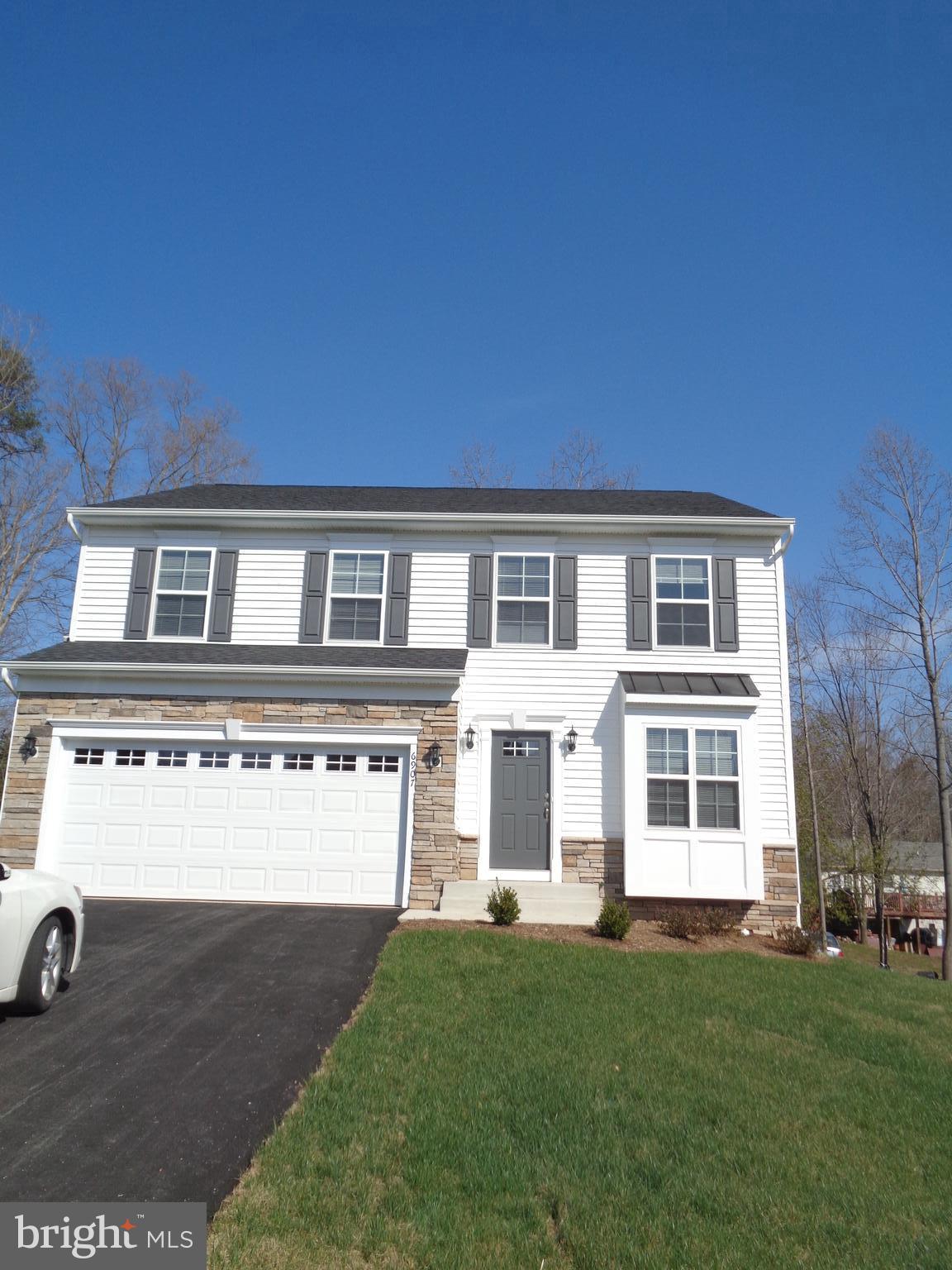 DABNEY WOODS - Residential Lease