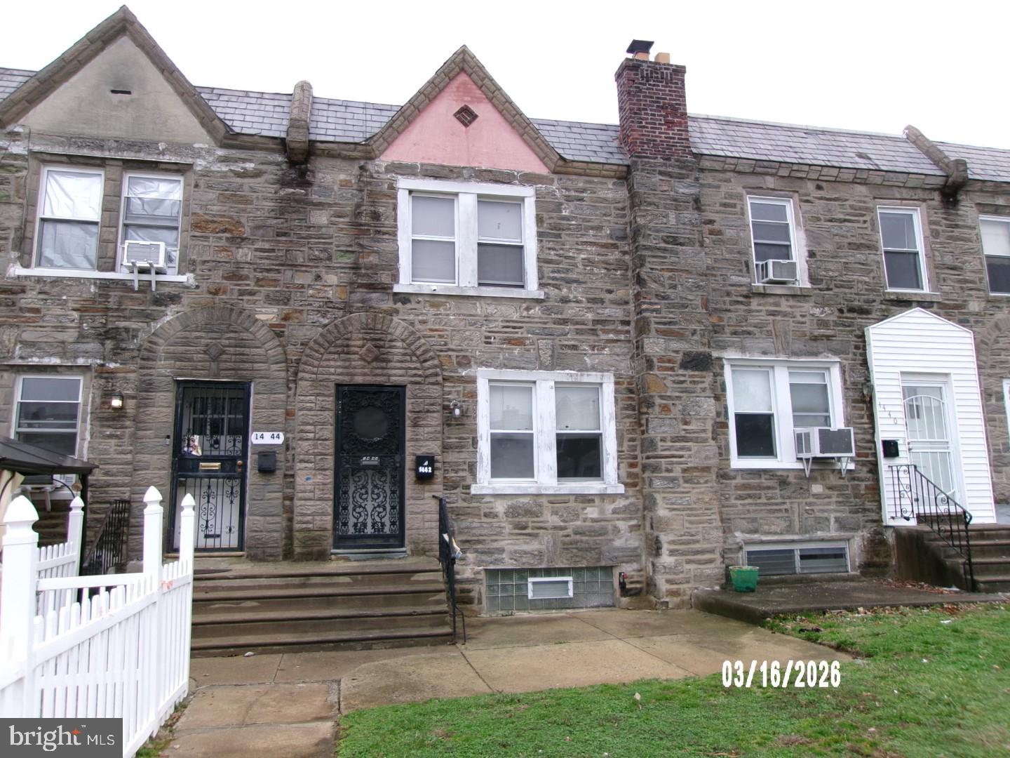 OXFORD CIRCLE - Residential