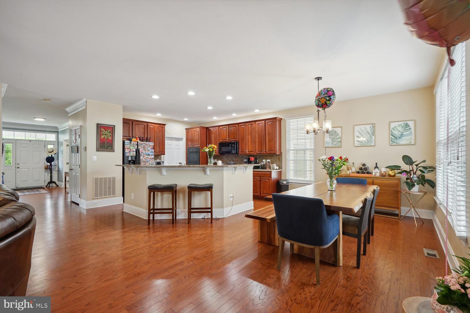 SOUTH RIDING - Residential