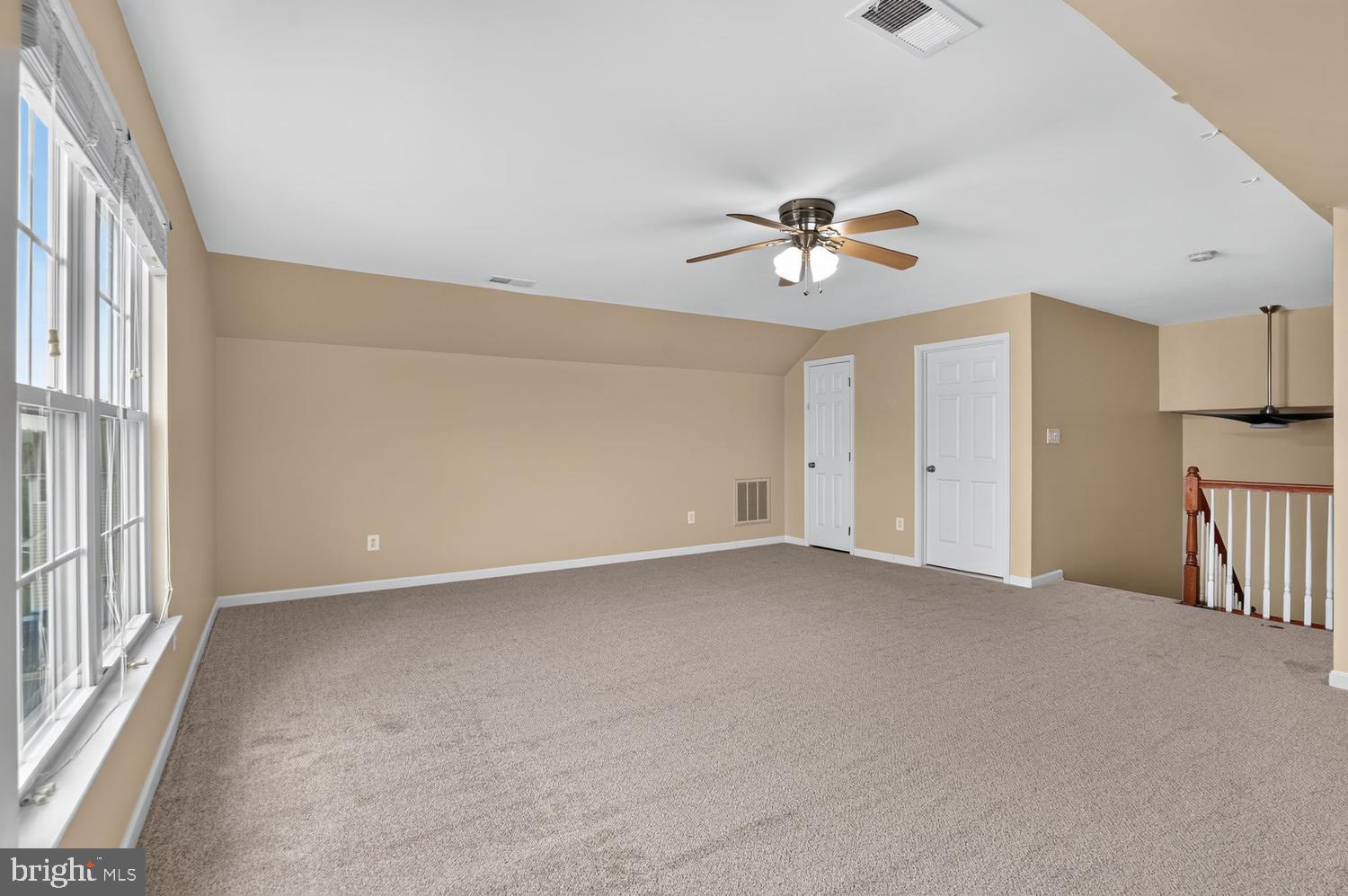 SOUTH RIDING - Residential