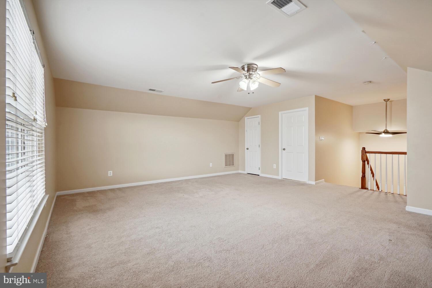 SOUTH RIDING - Residential