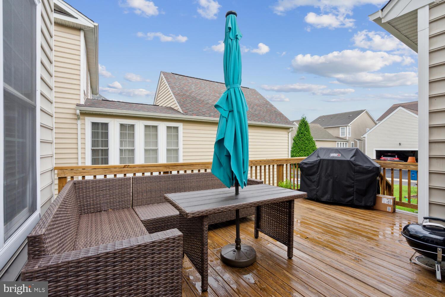 SOUTH RIDING - Residential