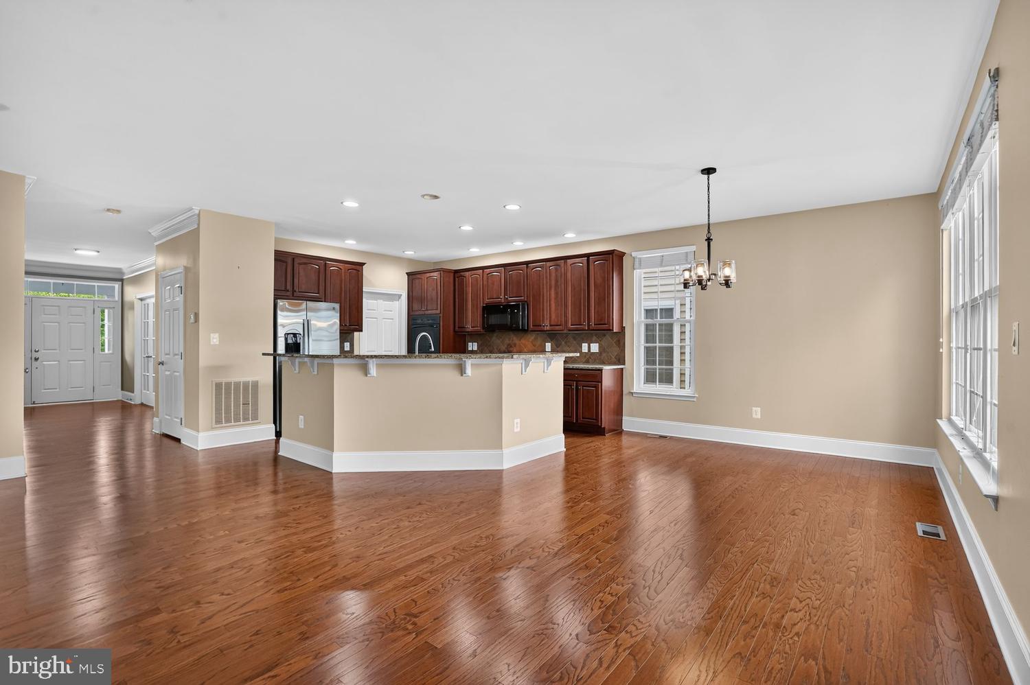 SOUTH RIDING - Residential