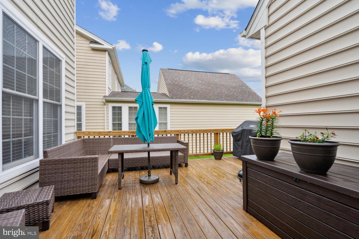 SOUTH RIDING - Residential