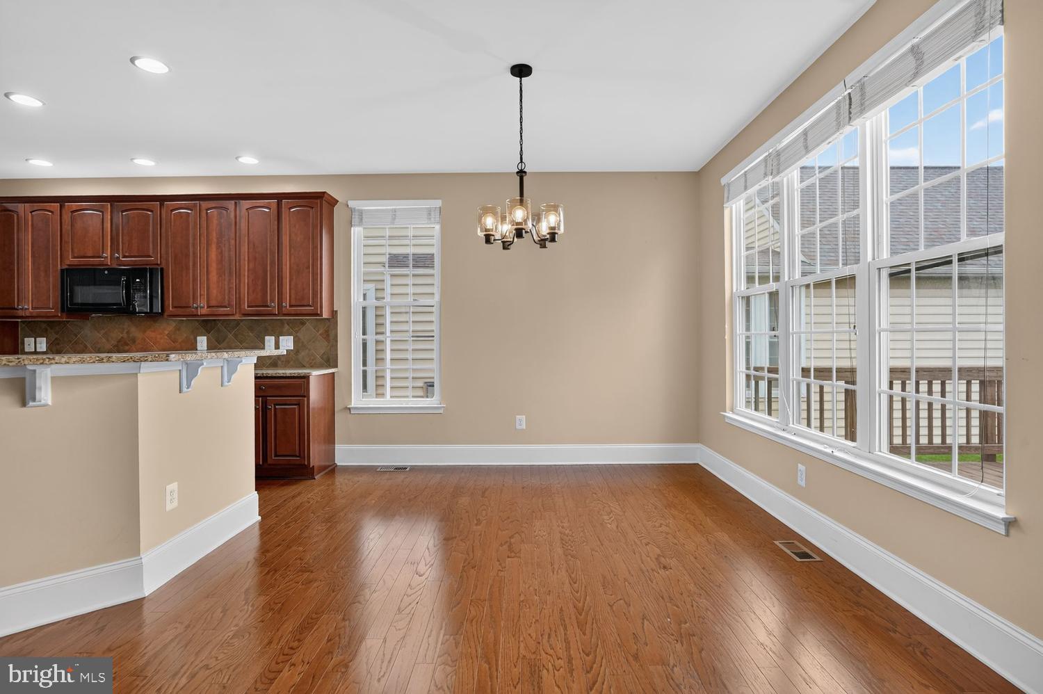 SOUTH RIDING - Residential