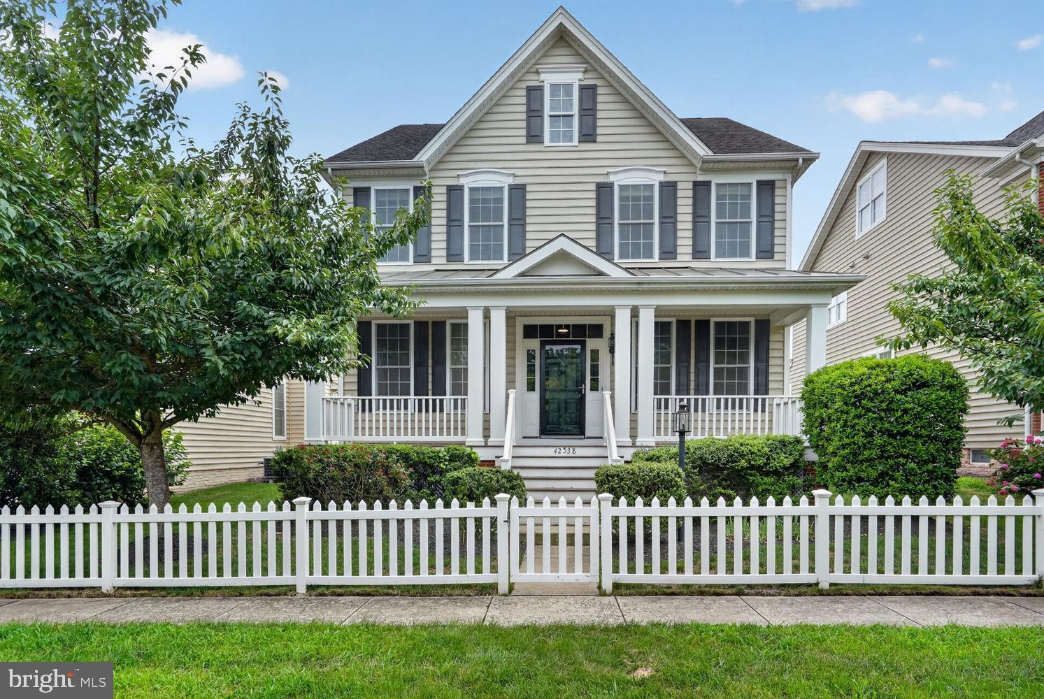 SOUTH RIDING - Residential