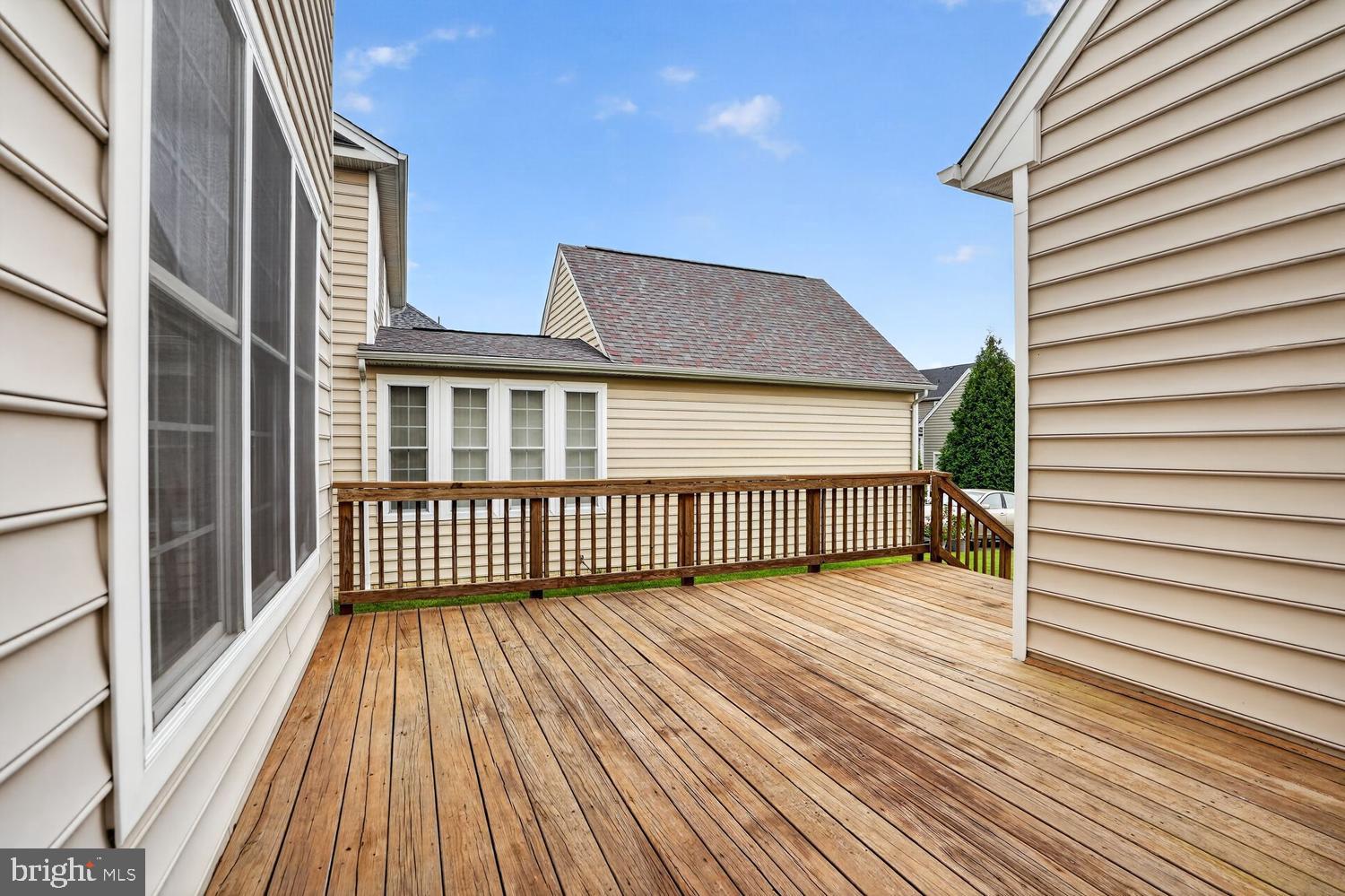 SOUTH RIDING - Residential
