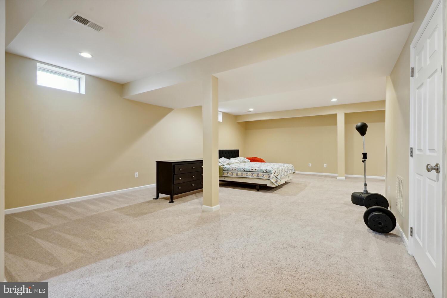 SOUTH RIDING - Residential