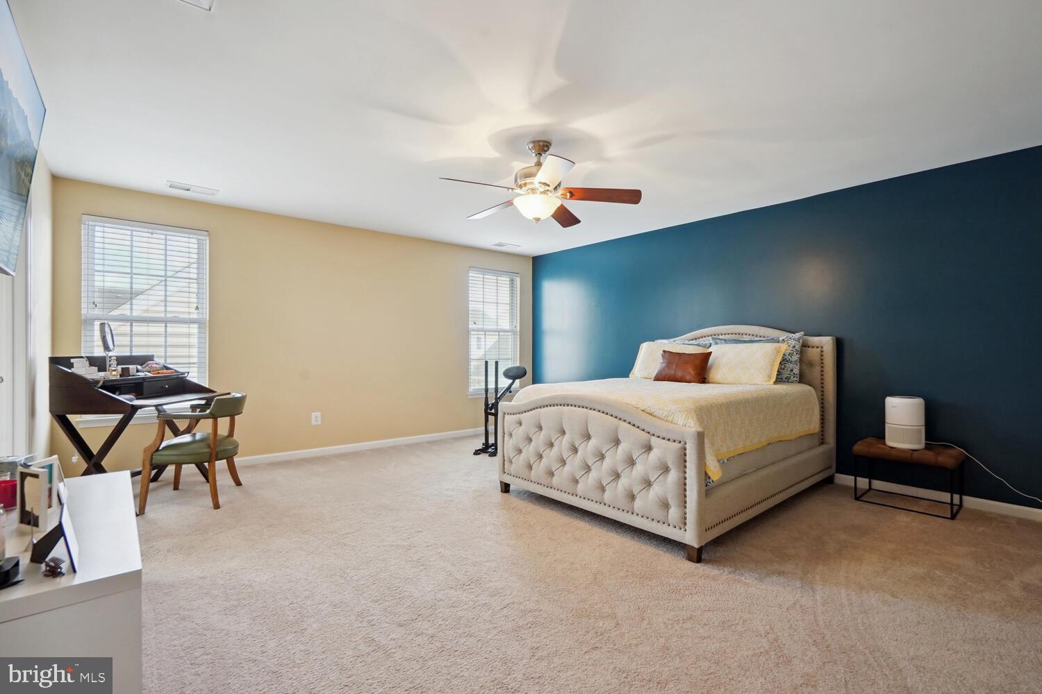 SOUTH RIDING - Residential
