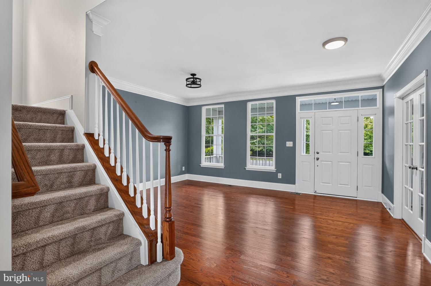 SOUTH RIDING - Residential
