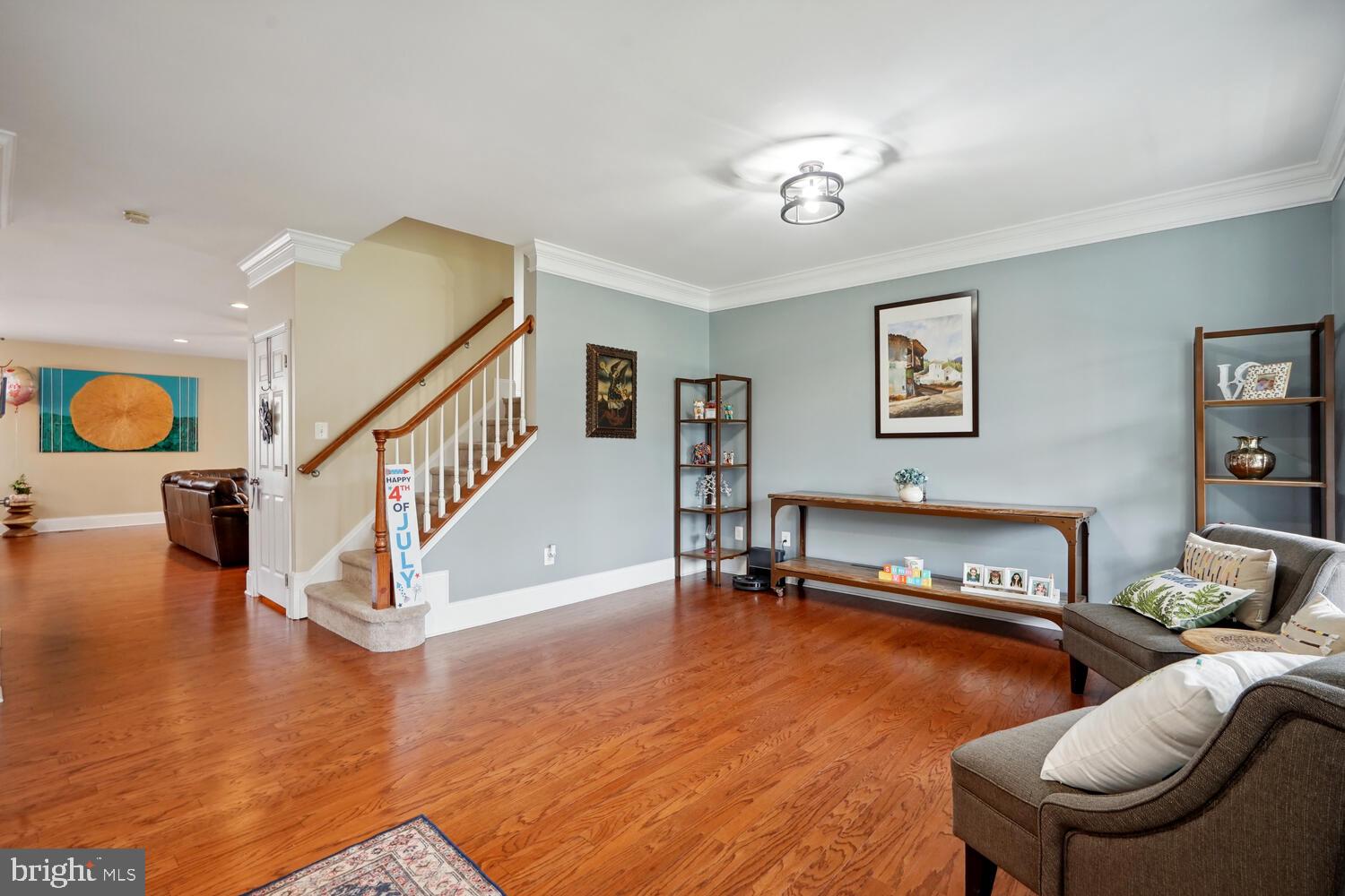 SOUTH RIDING - Residential