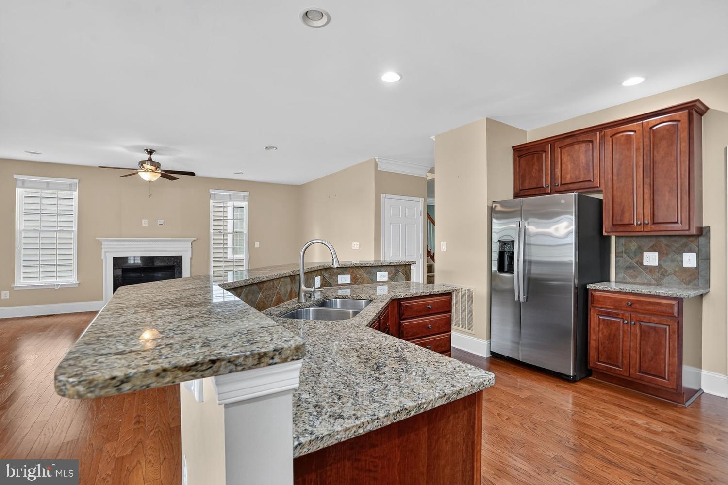 SOUTH RIDING - Residential