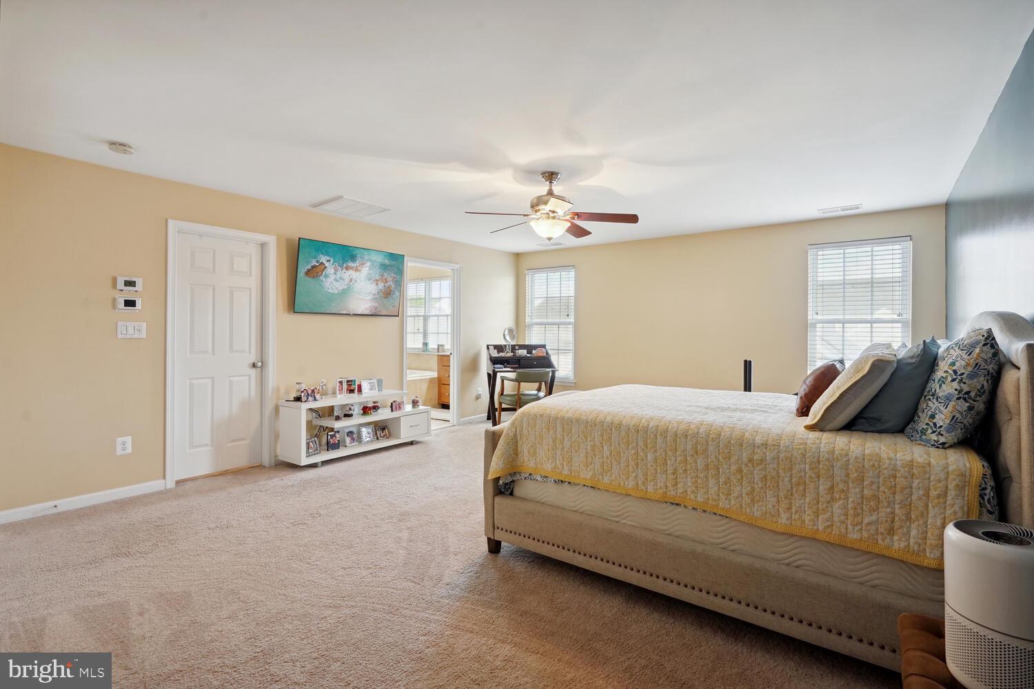 SOUTH RIDING - Residential