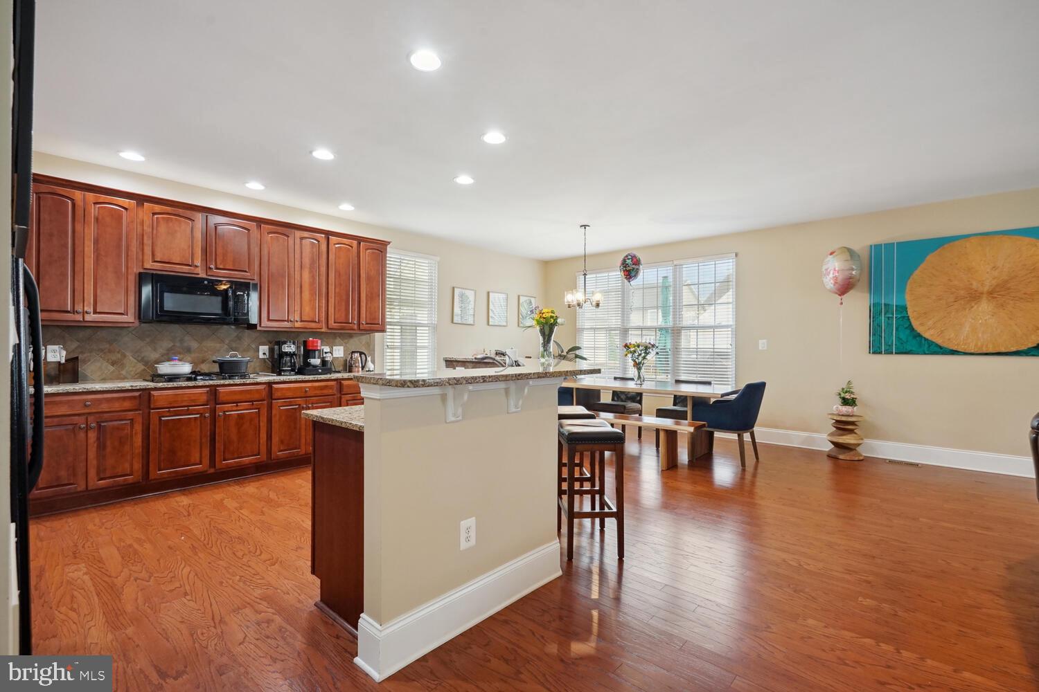 SOUTH RIDING - Residential