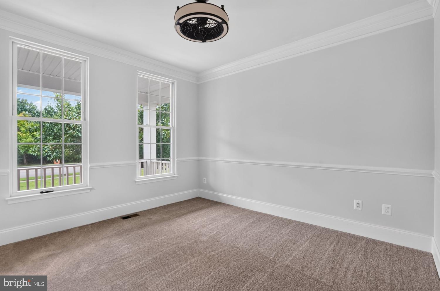 SOUTH RIDING - Residential