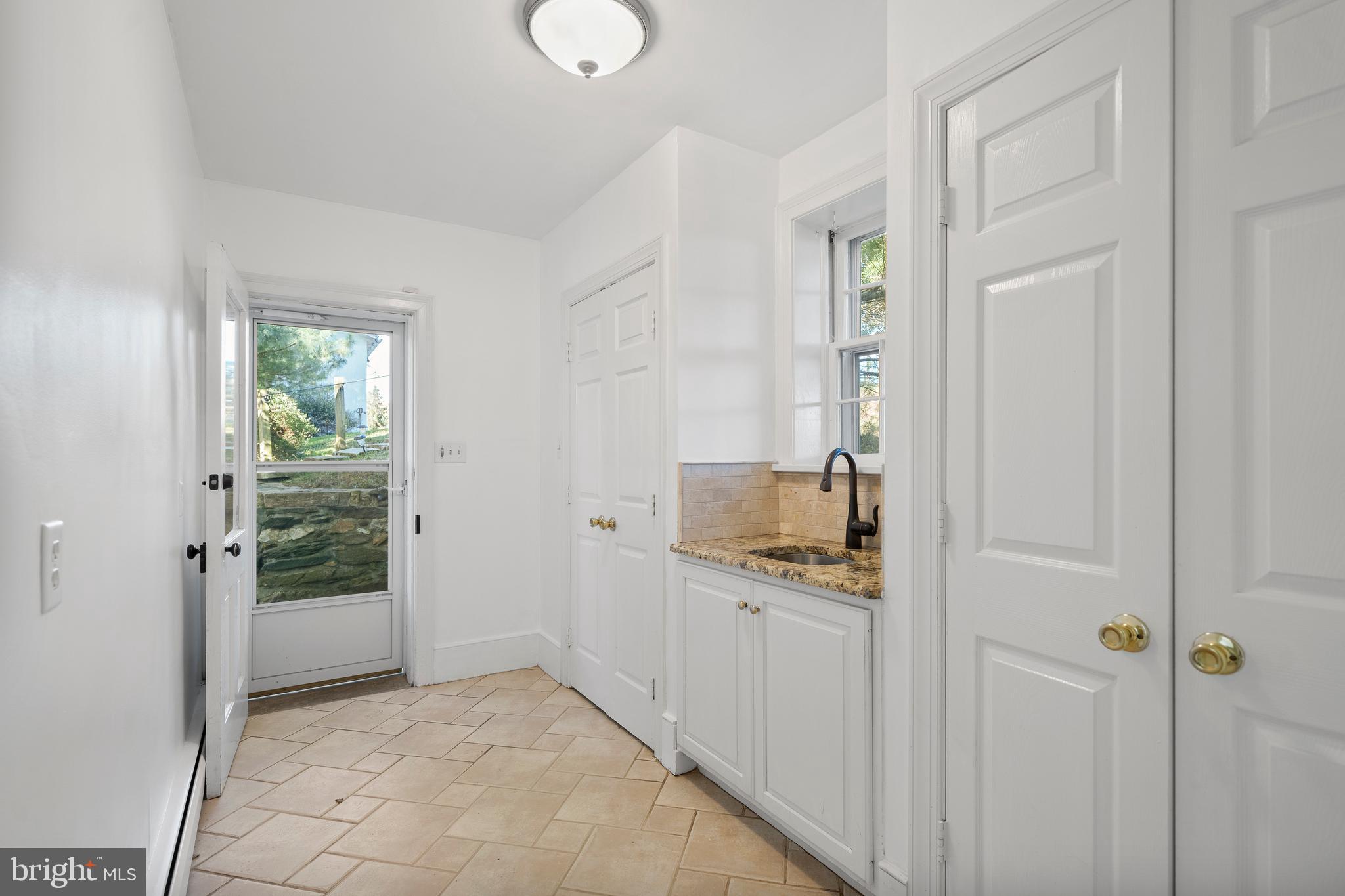 CHESHIRE HUNT - Residential