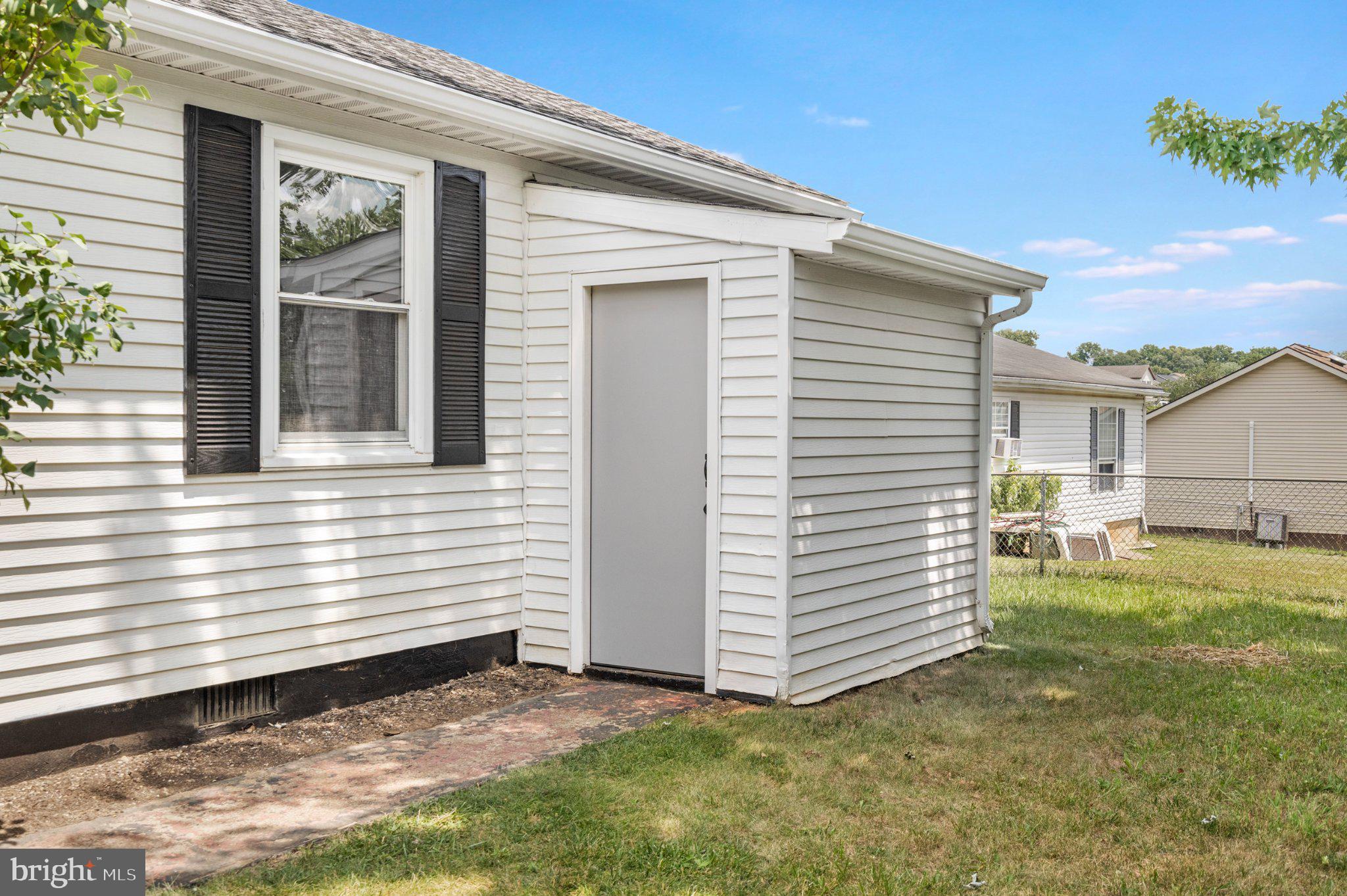 PATRICK HENRY ESTATES - Residential
