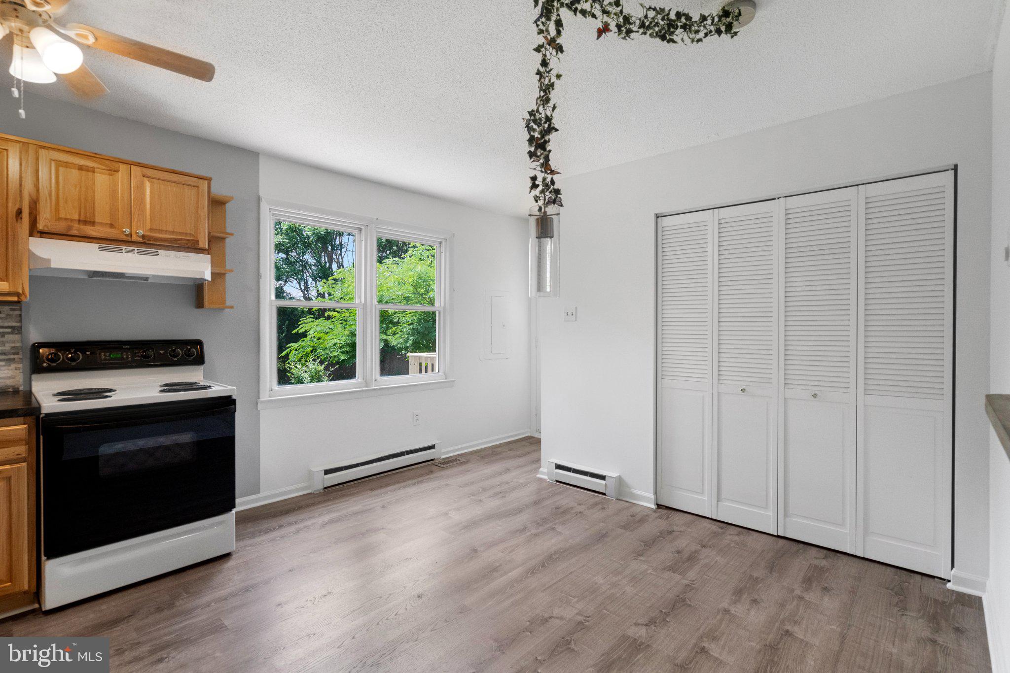 PATRICK HENRY ESTATES - Residential