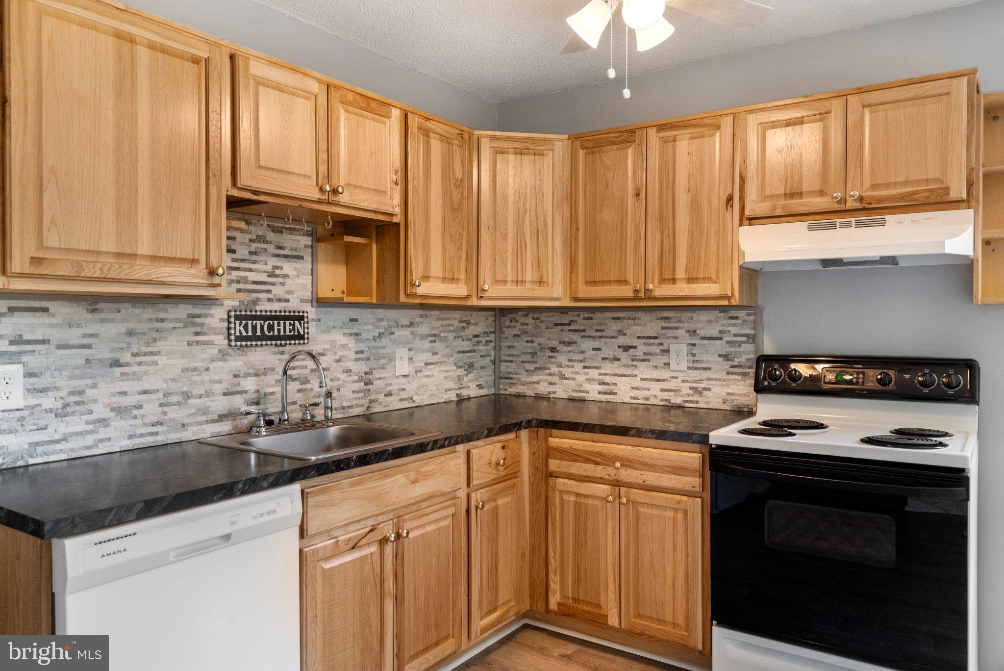 PATRICK HENRY ESTATES - Residential