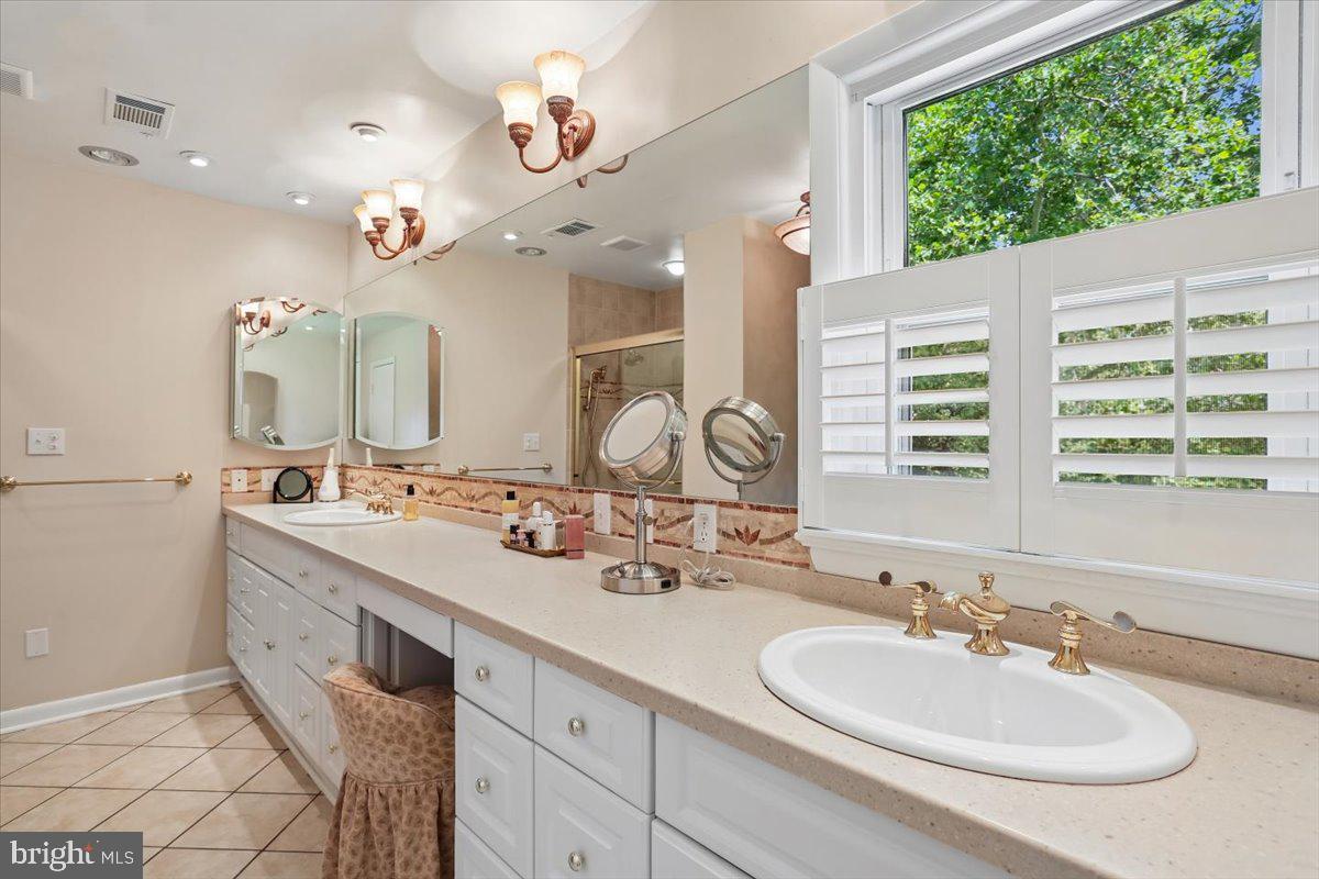 RIDGELAND FARM ESTATES - Residential
