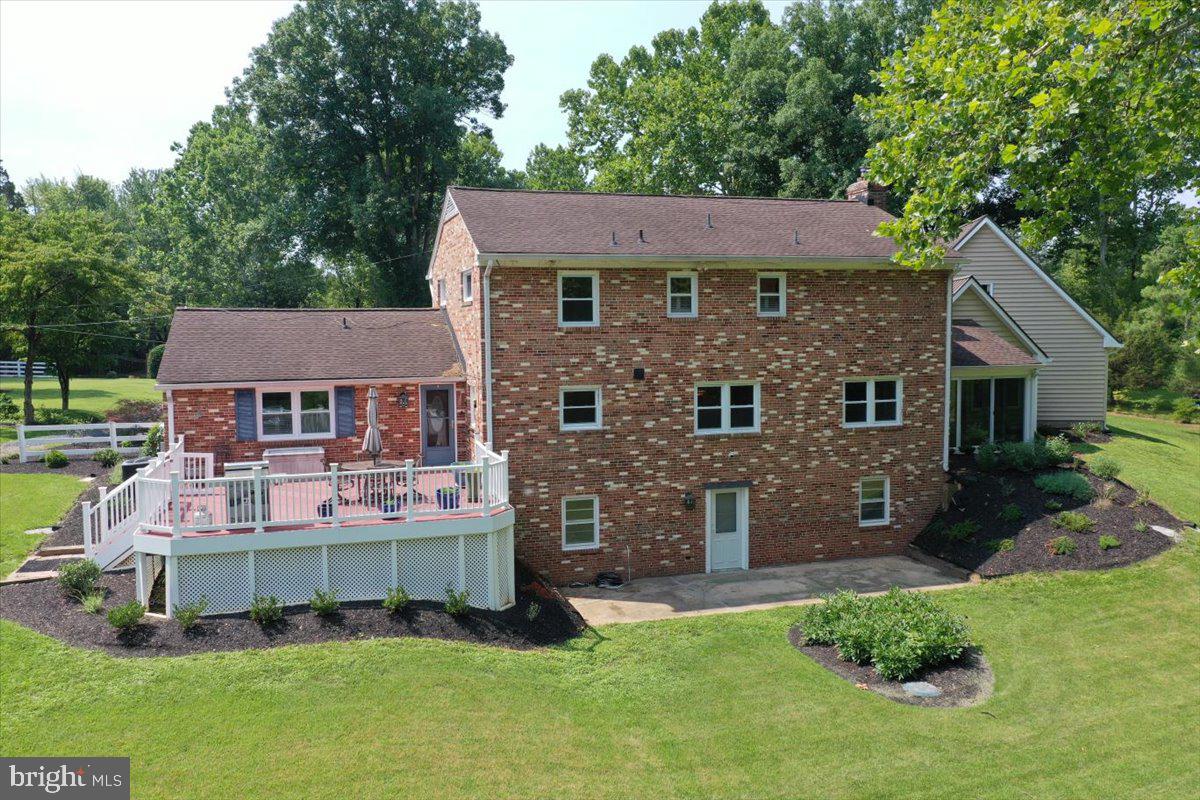 RIDGELAND FARM ESTATES - Residential