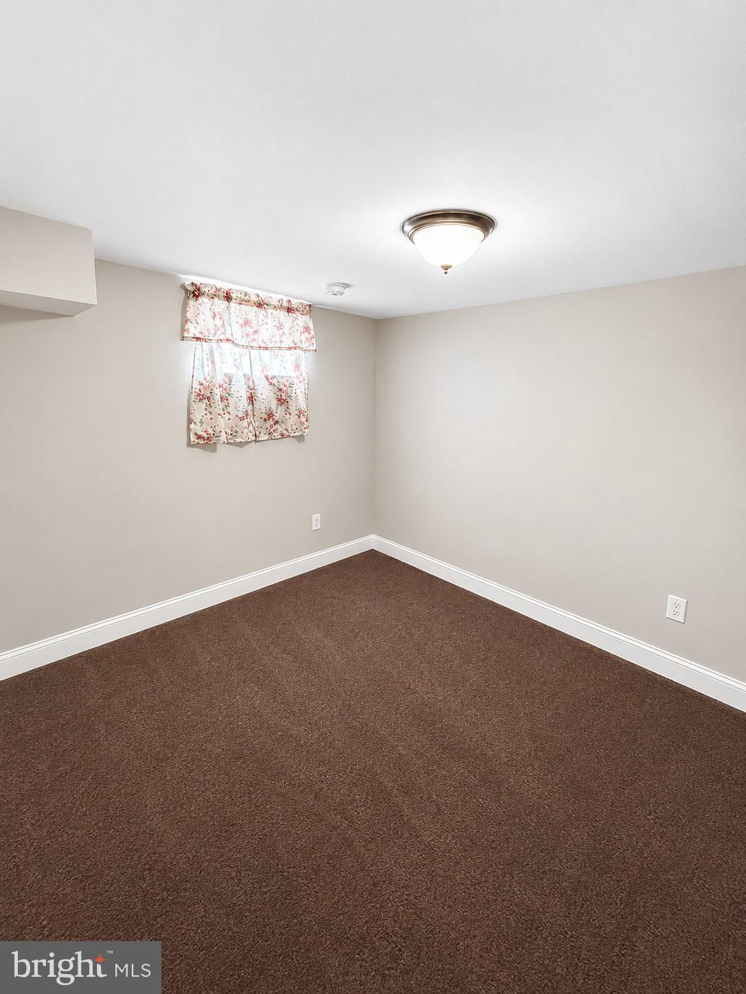 GWYNNLAKE PARK - Residential