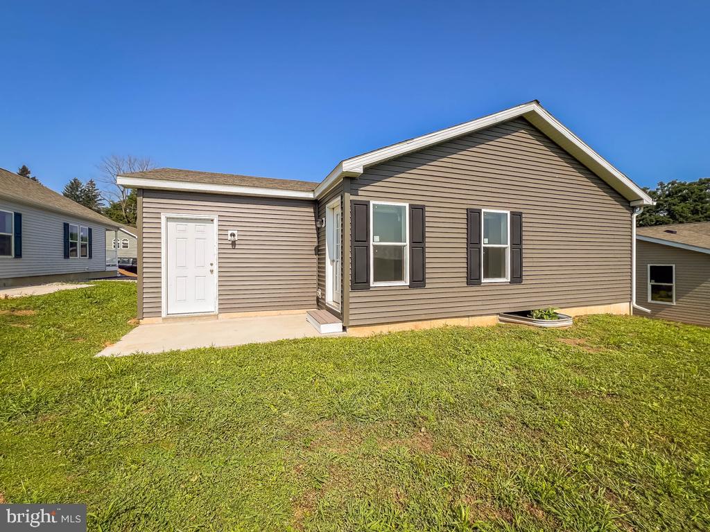 LINDALE VILLAGE - Residential
